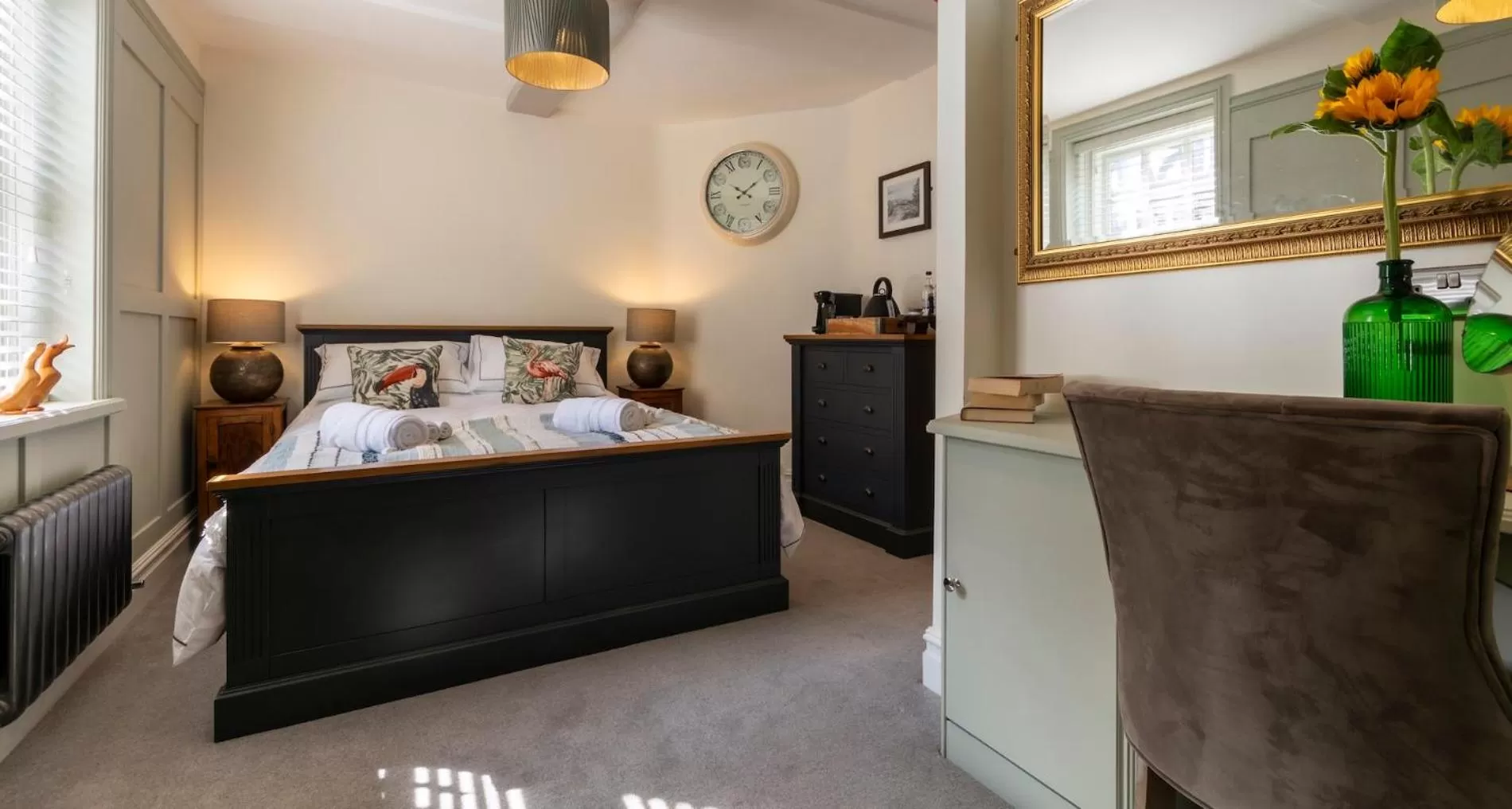 Bedroom, Bed in The Clockhouse Bewdley