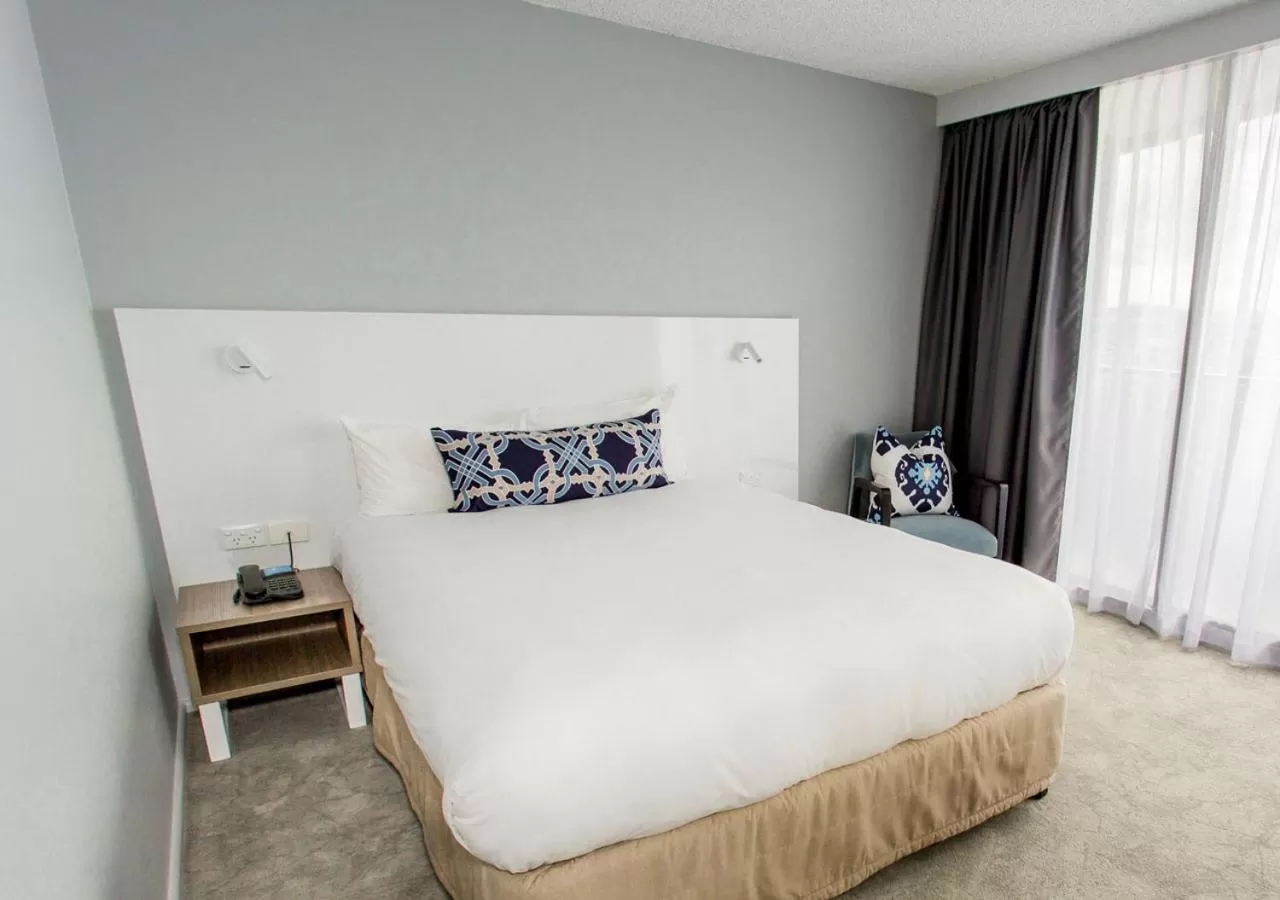 Bed in Pacific Hotel Brisbane