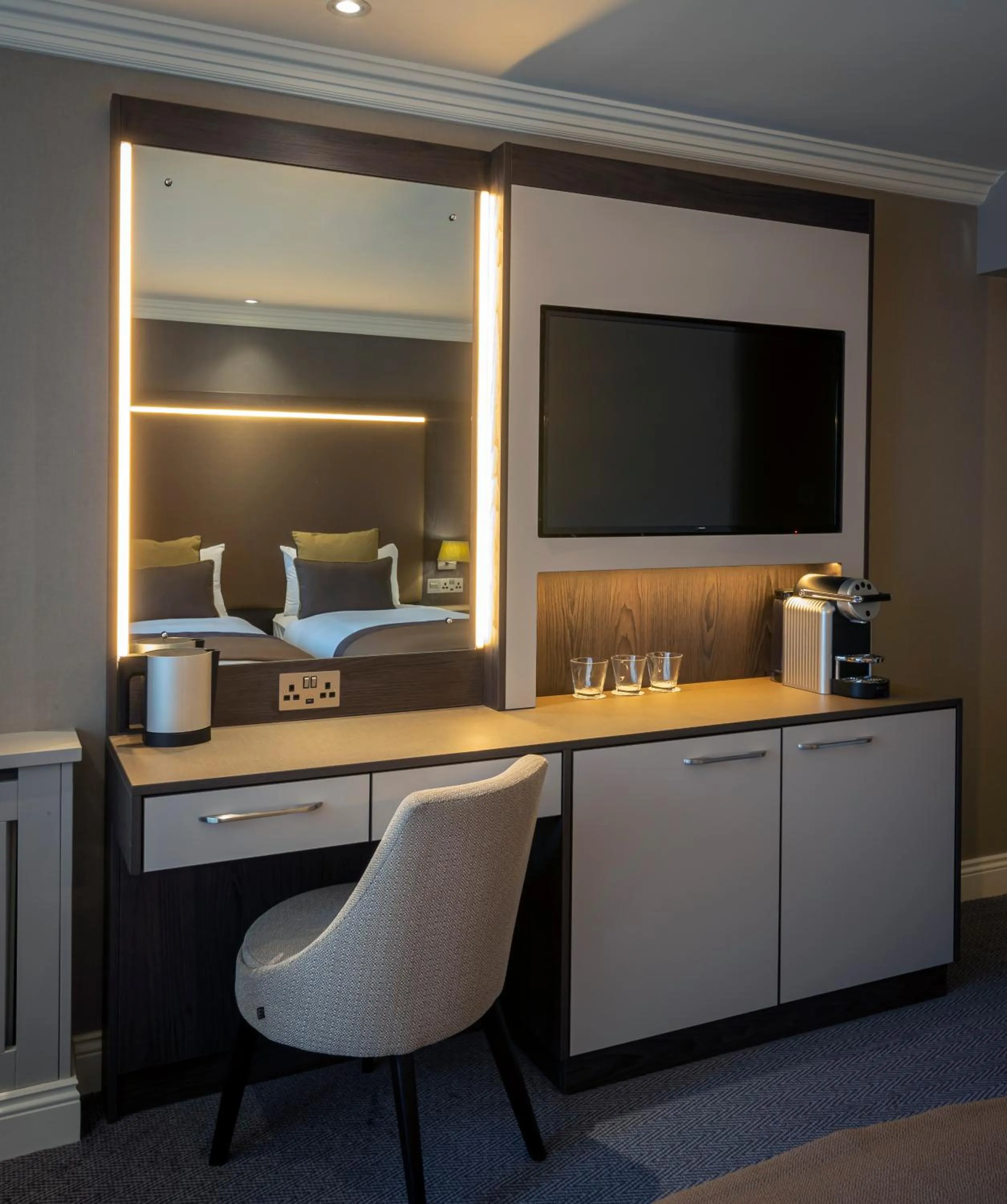 Coffee/tea facilities in Belvedere Hotel, Dublin City Centre