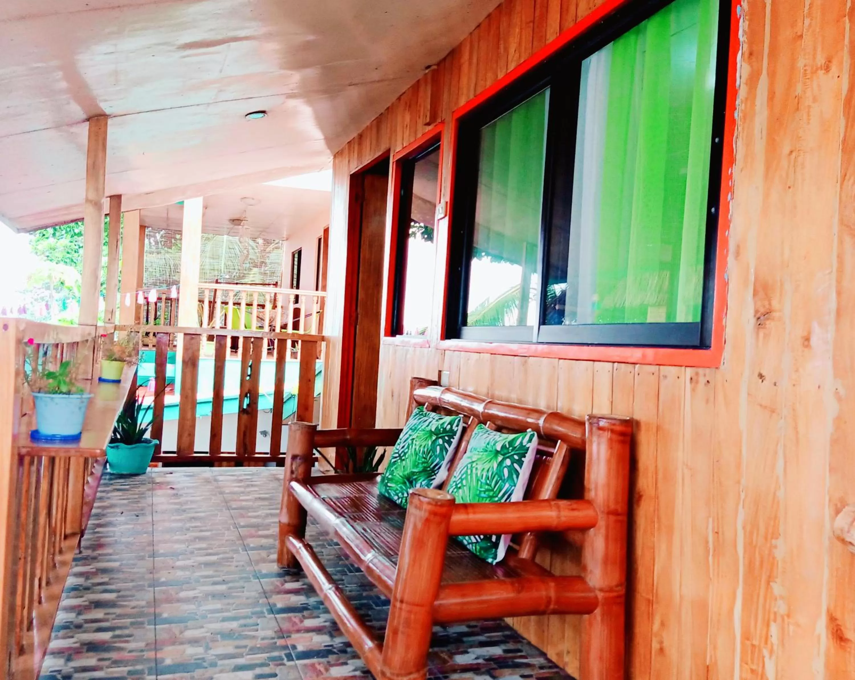 SmallFry's Beach Resort