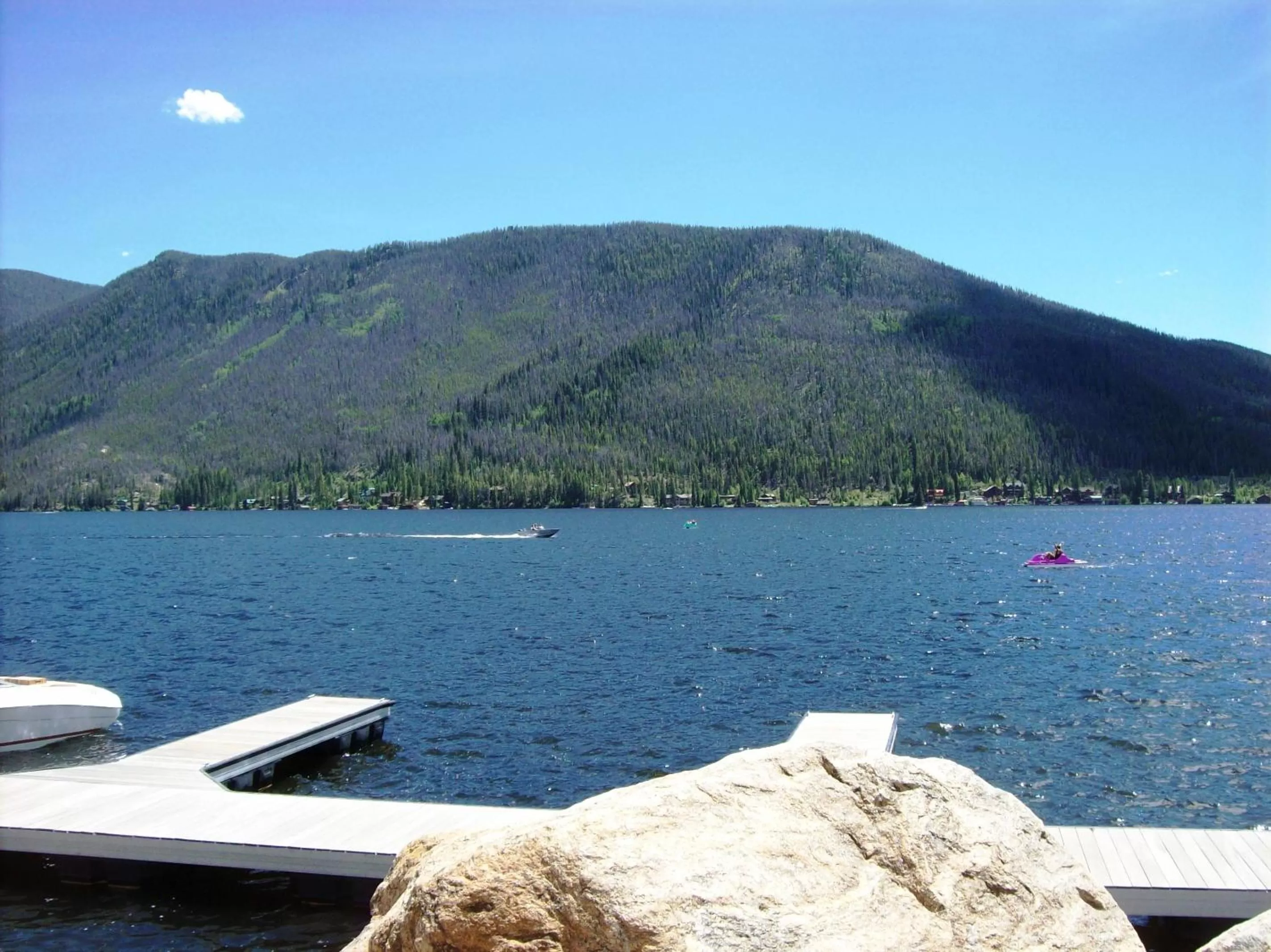 Fishing, Mountain View in Western Riviera Lakeside Lodging