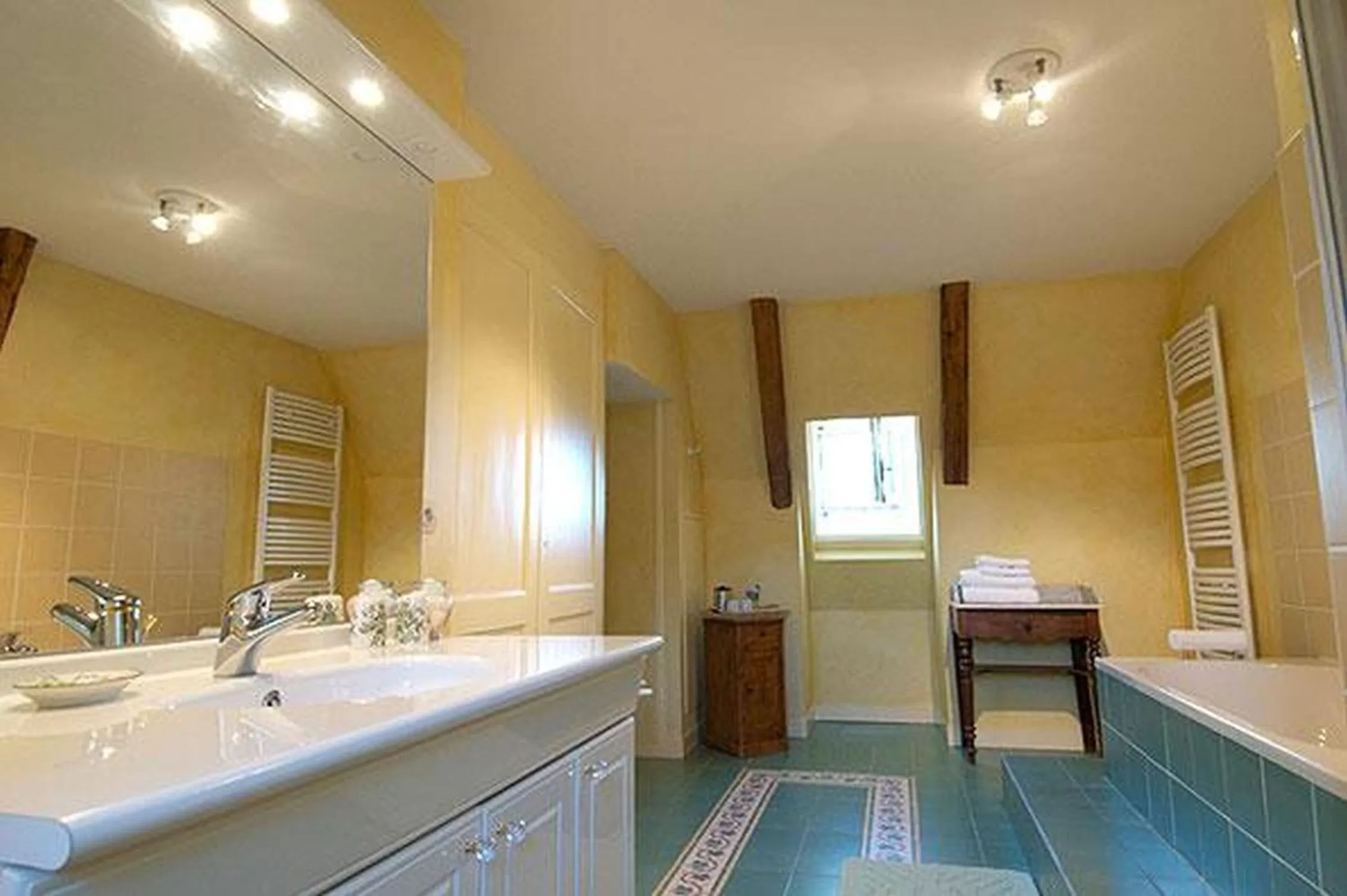 Bathroom in Château de Nazé Vivy-Saumur