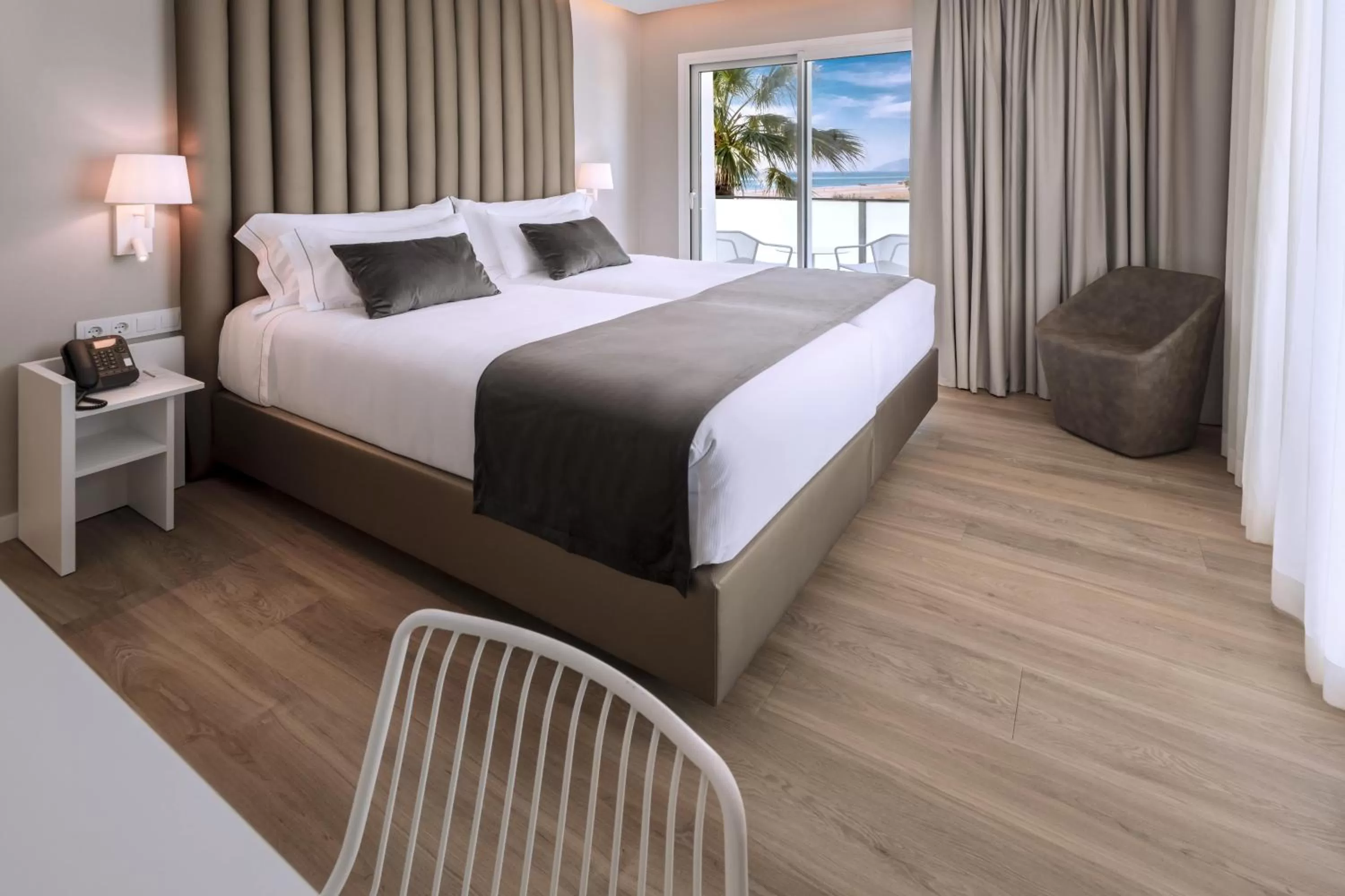 Bed in Hotel Playafels