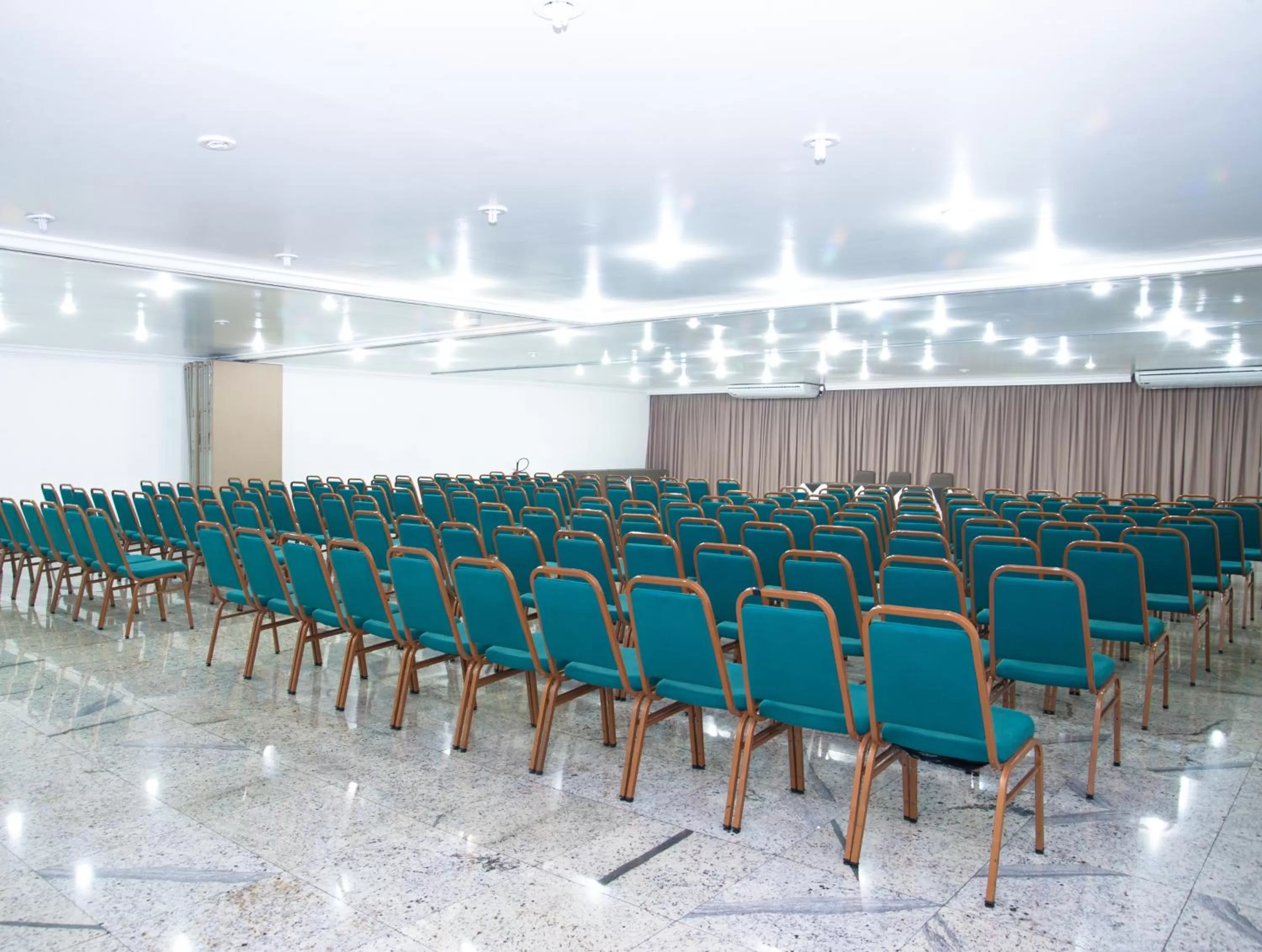 Business facilities in Hotel Dan Inn Planalto São Paulo