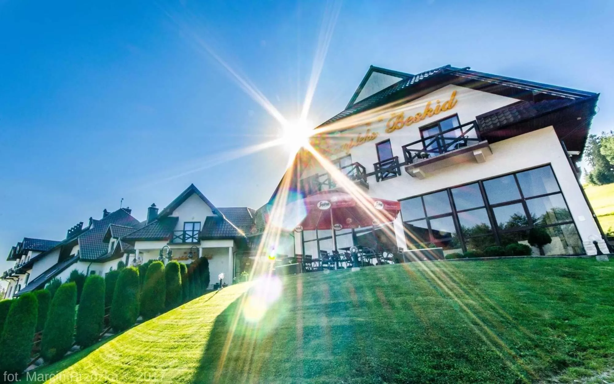 Facade/entrance in Hotel Kompleks Beskid z basenem i stokiem narciarskim - blisko Babiej Góry