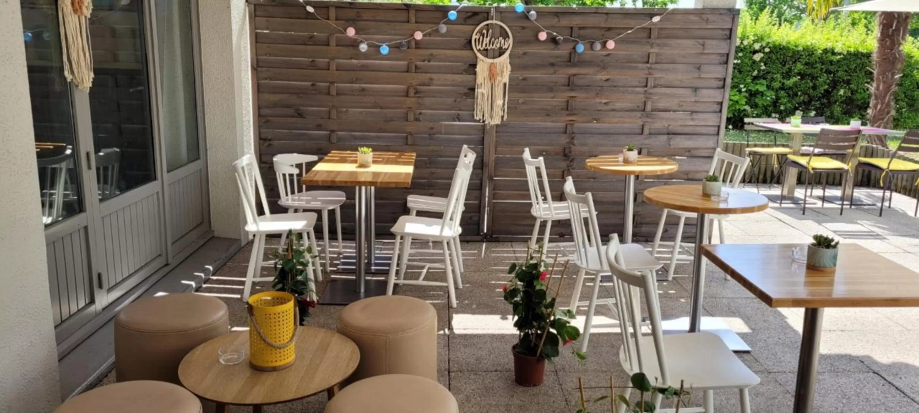 Patio in Campanile Villepinte - Parc des Expositions