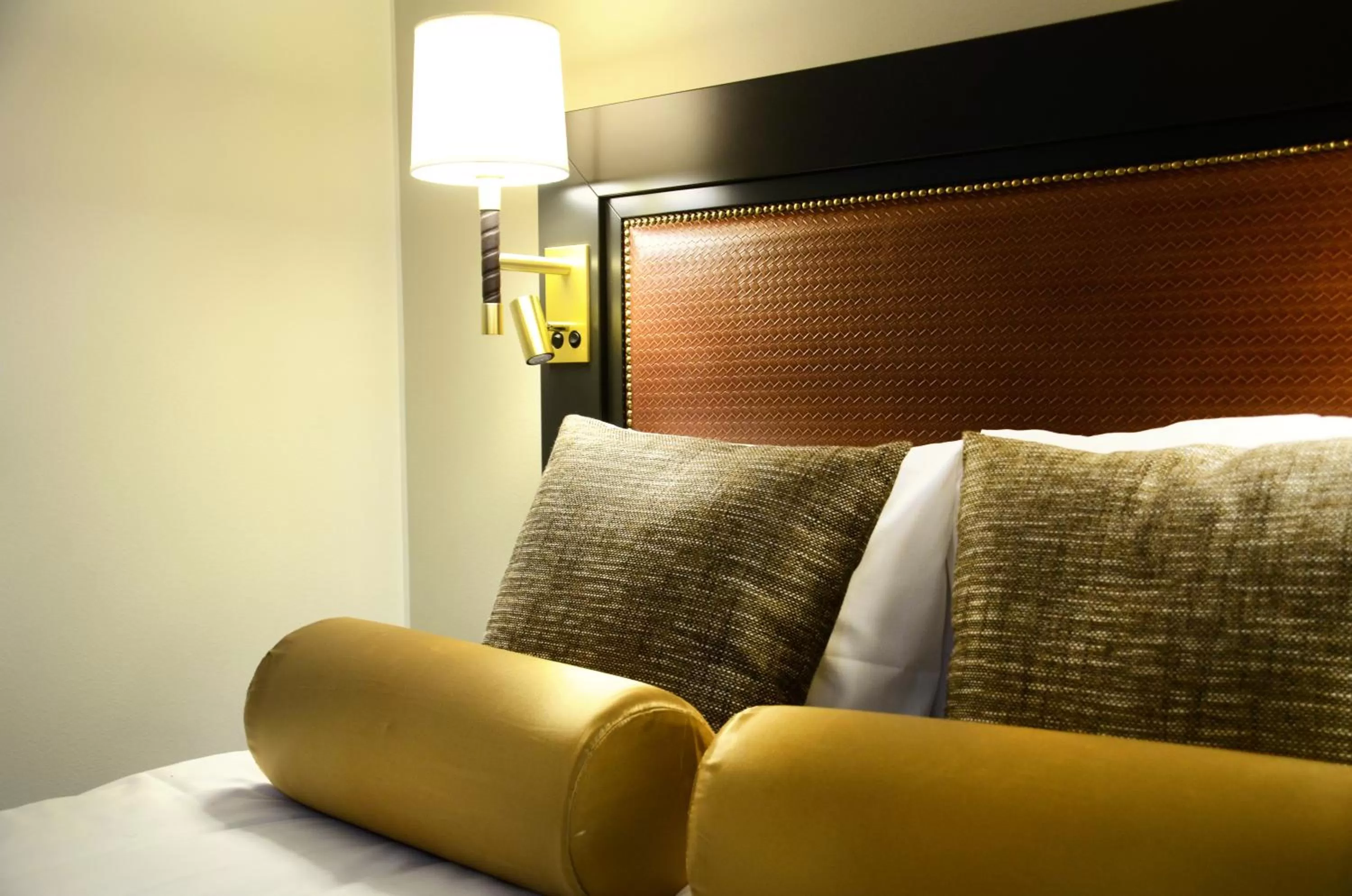 Bed in Home Hotel Bilan