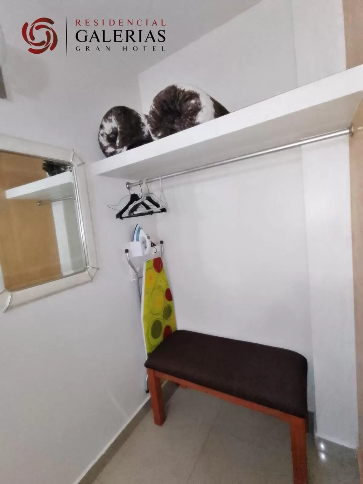 wardrobe in Gran Hotel Residencial Galerias