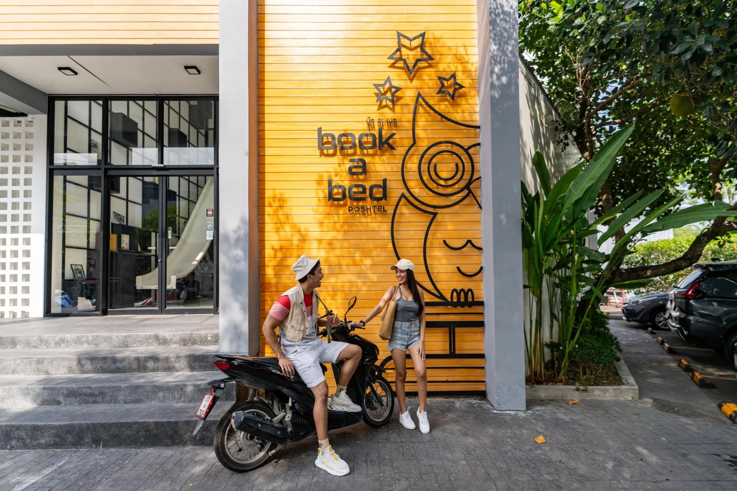 Facade/entrance in Book a Bed Poshtel - SHA Plus