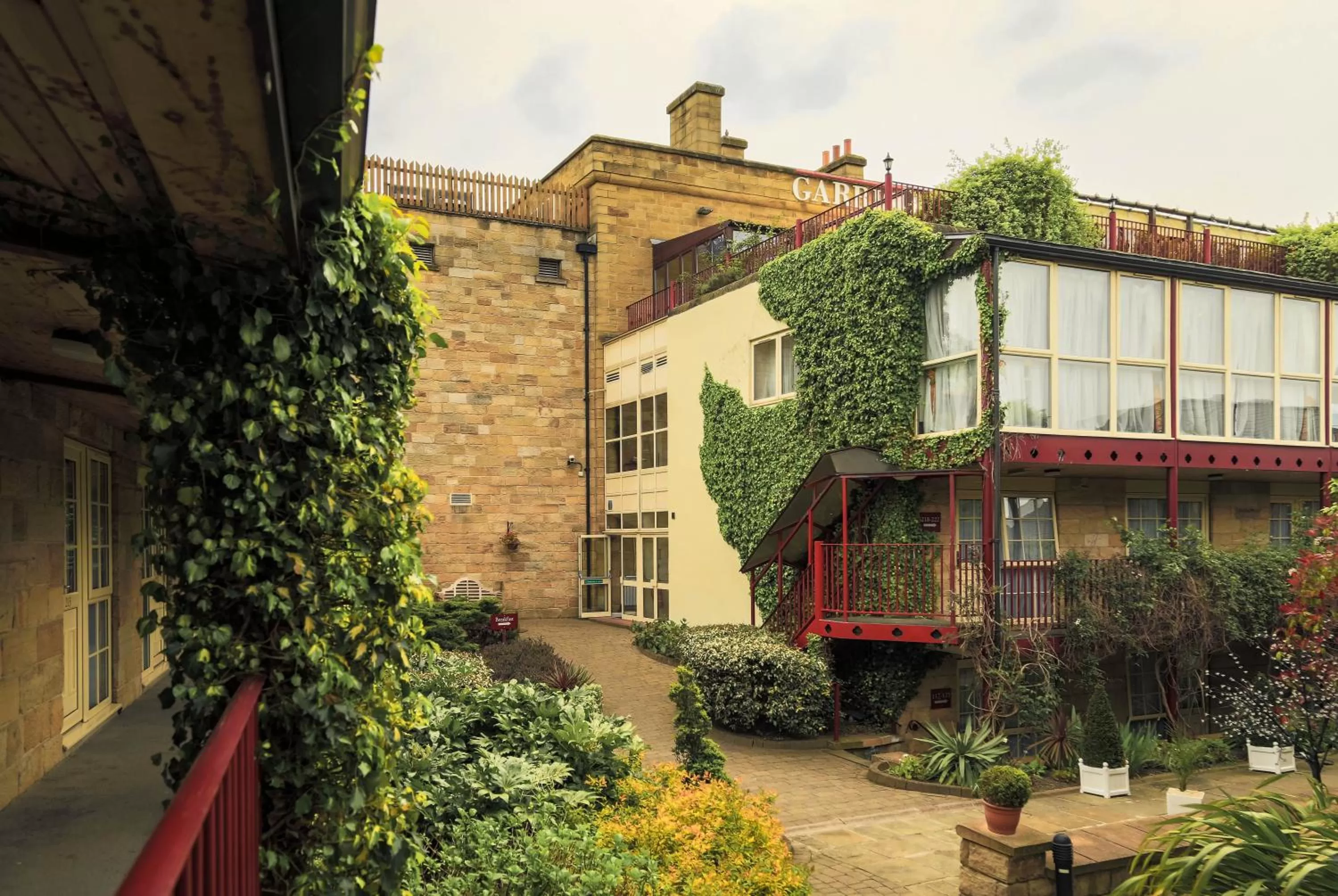 Garden in Garrison Hotel