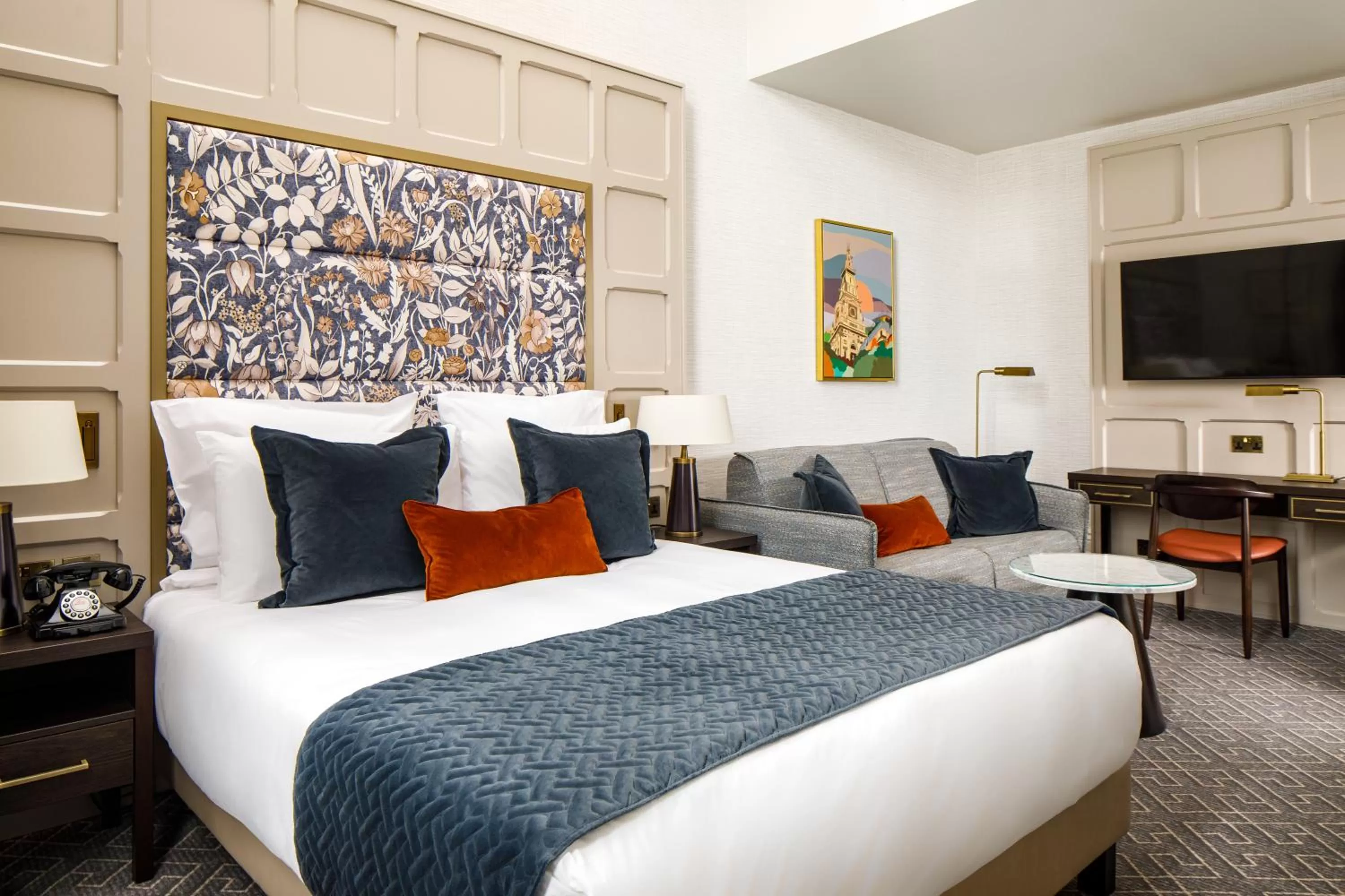 Seating area, Bed in The Municipal Hotel Liverpool - MGallery