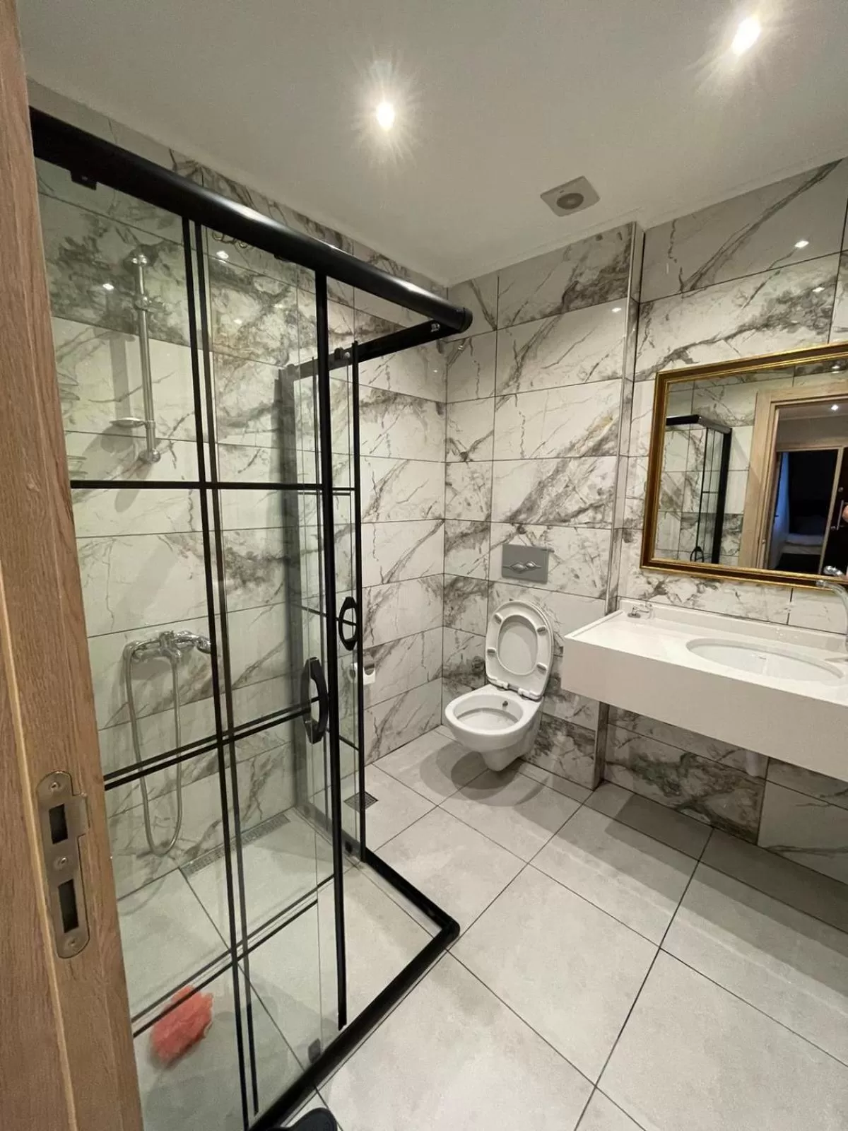 Shower, Bathroom in Yılmaz Suit Apartments