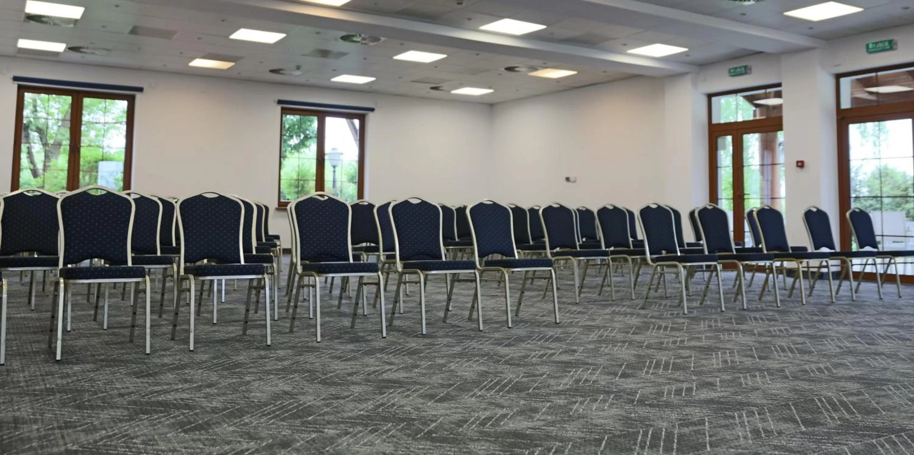 HOTEL CICHA WODA NIEPORĘT