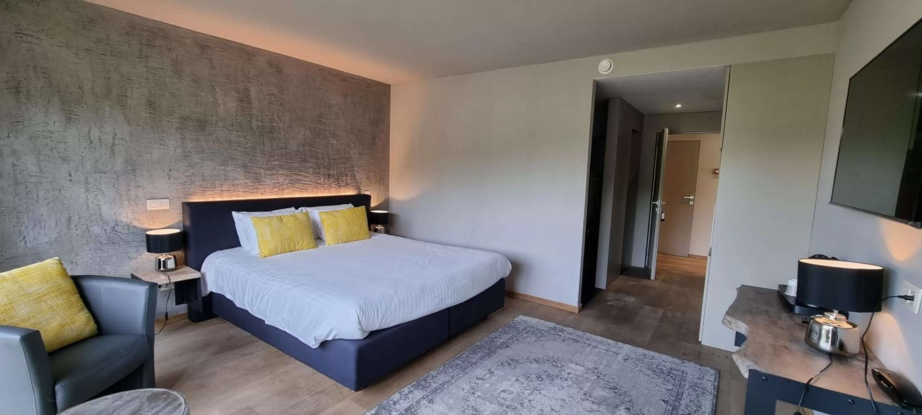 Bedroom, Bed in Hôtel WELLNESS EAU DE ROCHE Durbuy