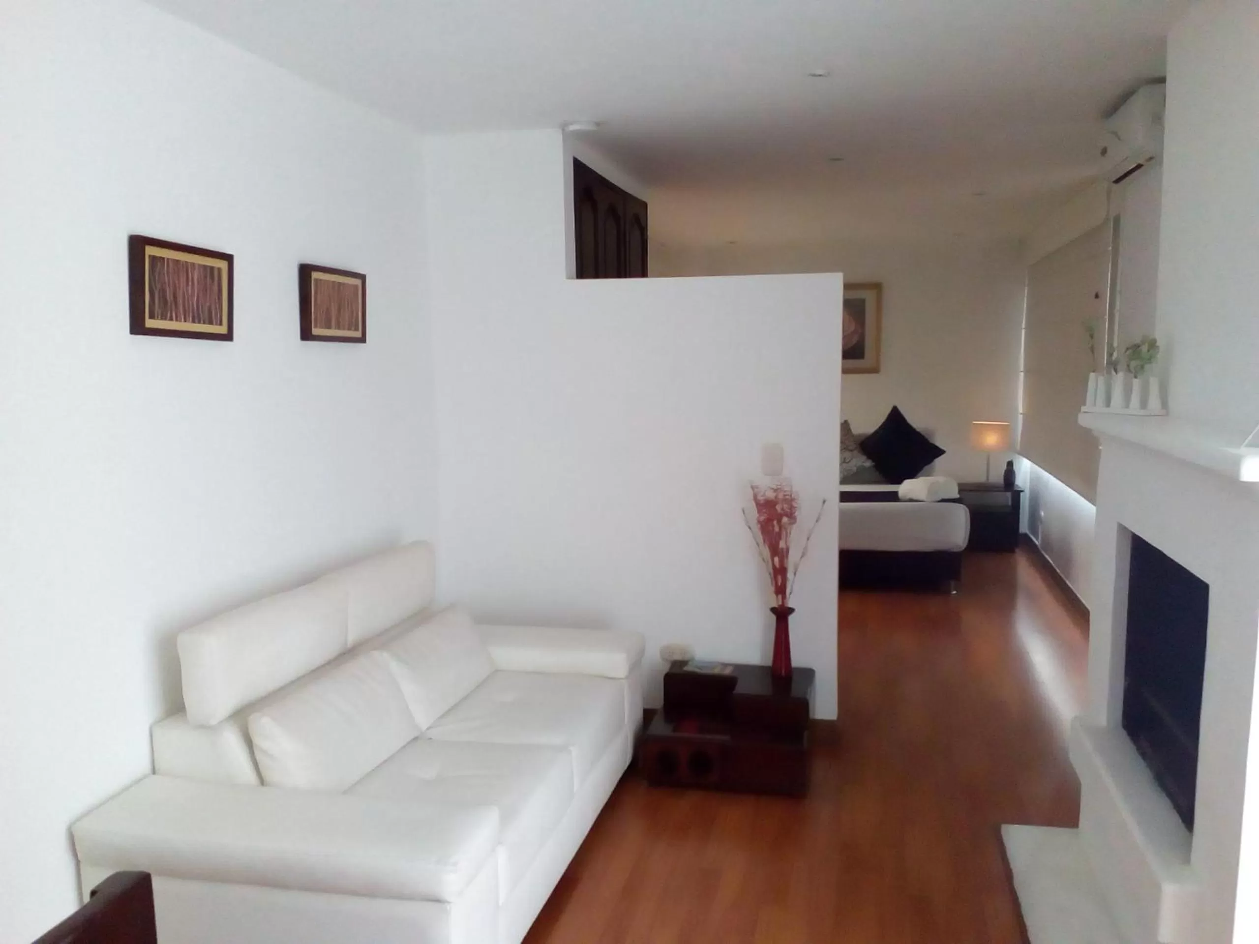 Property building, Bed in Suites 109 GH Usaquén