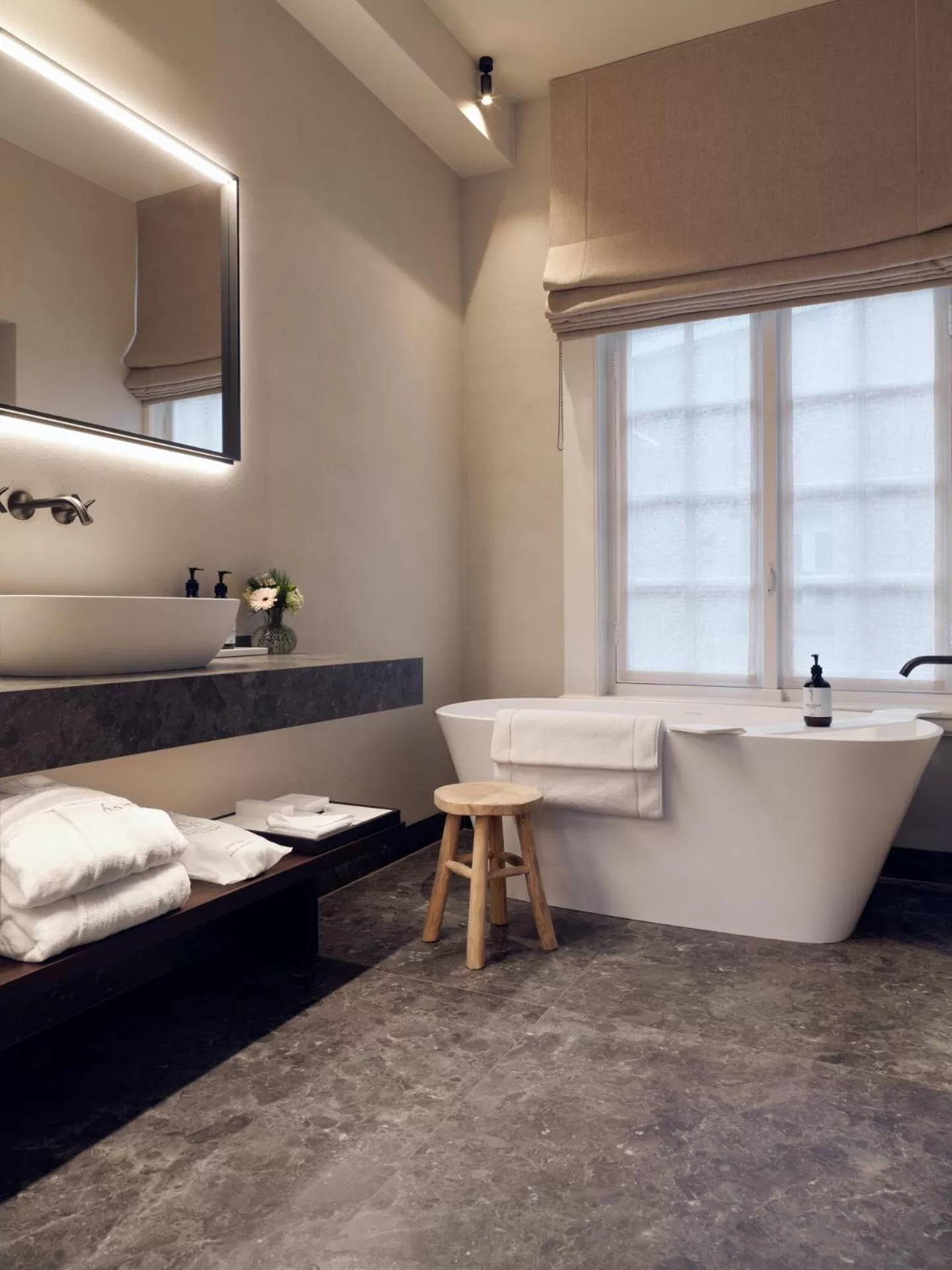 Bathroom, Bed in Botanic Sanctuary Antwerp - The Leading Hotels of the World