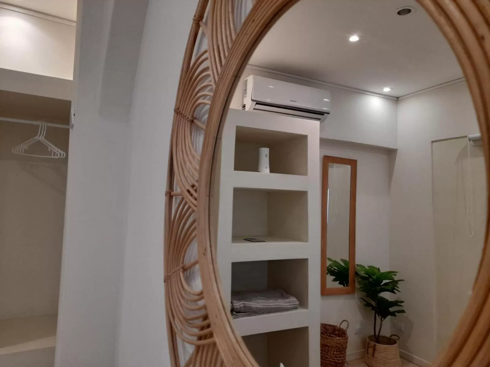 air conditioner in Zulu Surf Hotel Tamarindo