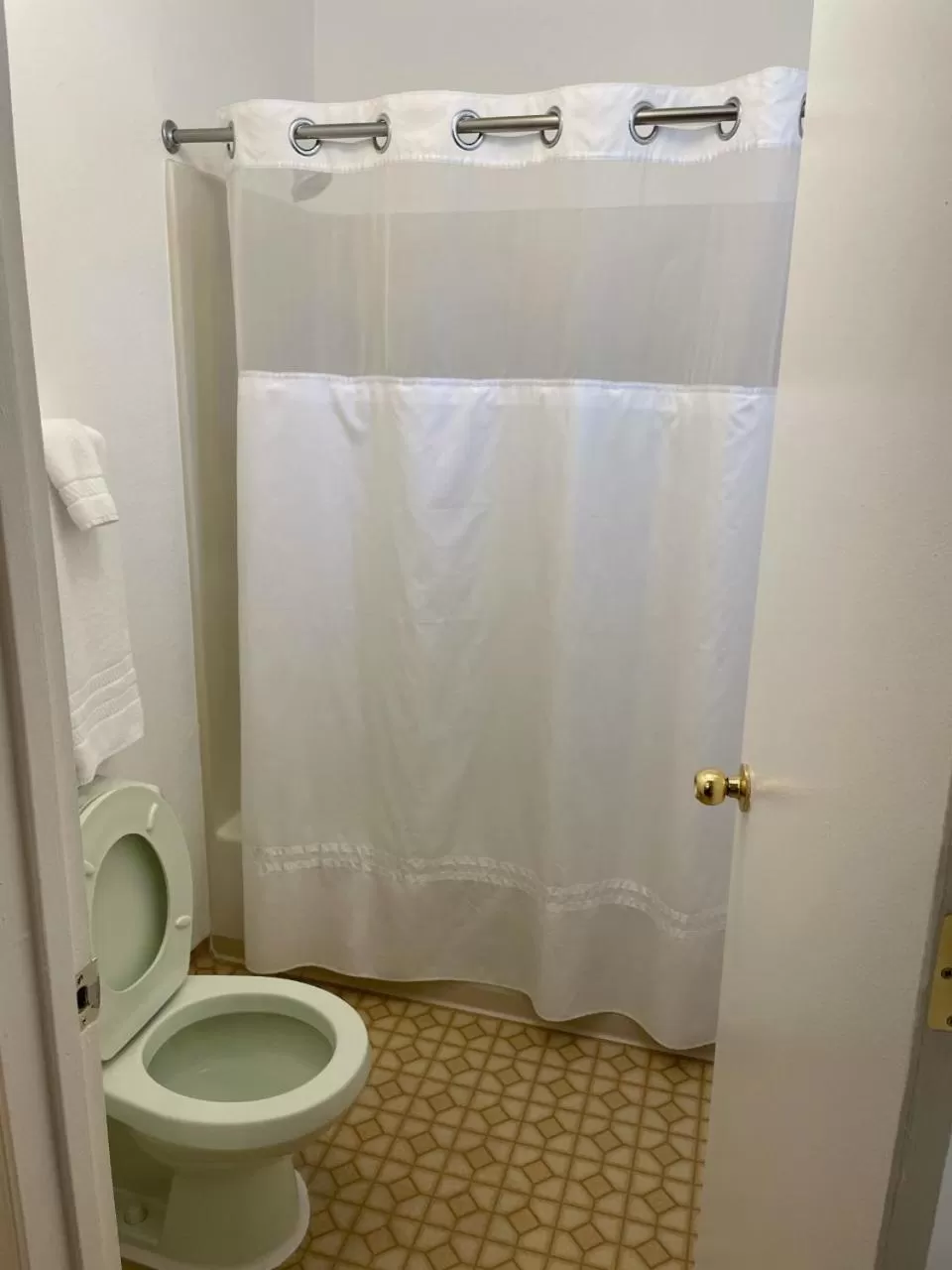 Bathroom in Murphey's Motel LLC