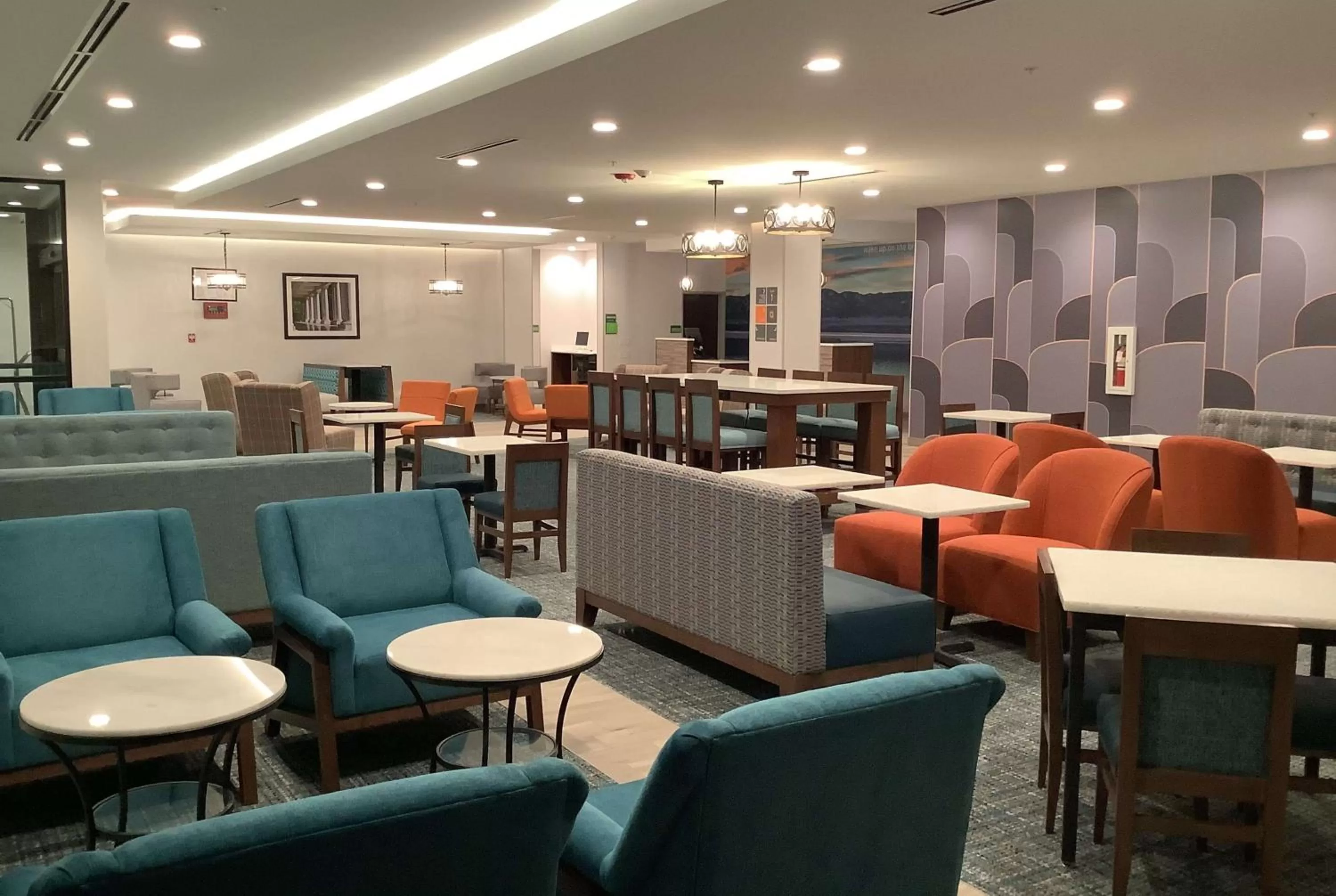 Lobby or reception in La Quinta Inn & Suites by Wyndham Littleton-Red Rocks