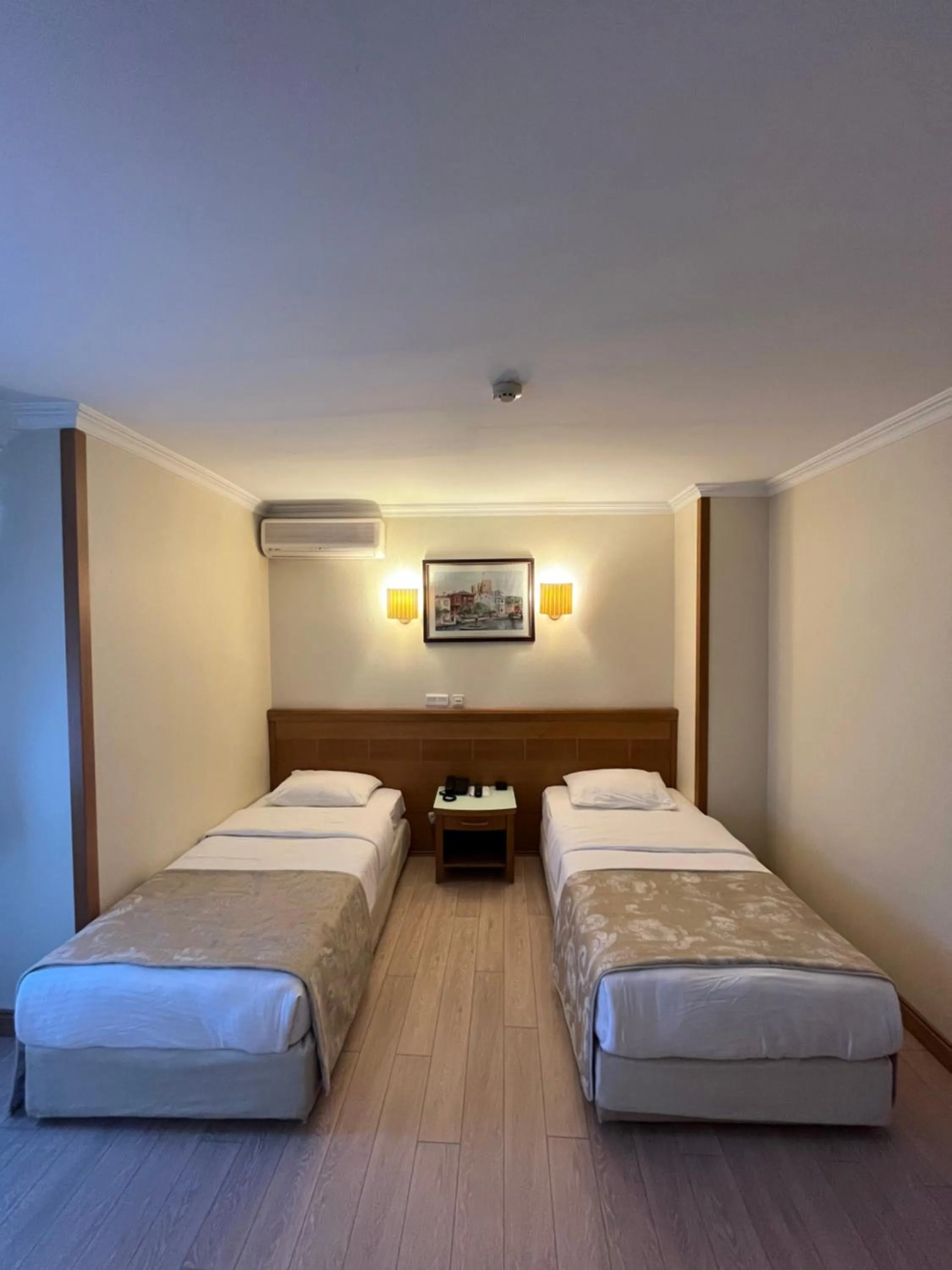 Bed in Yavuz Hotel