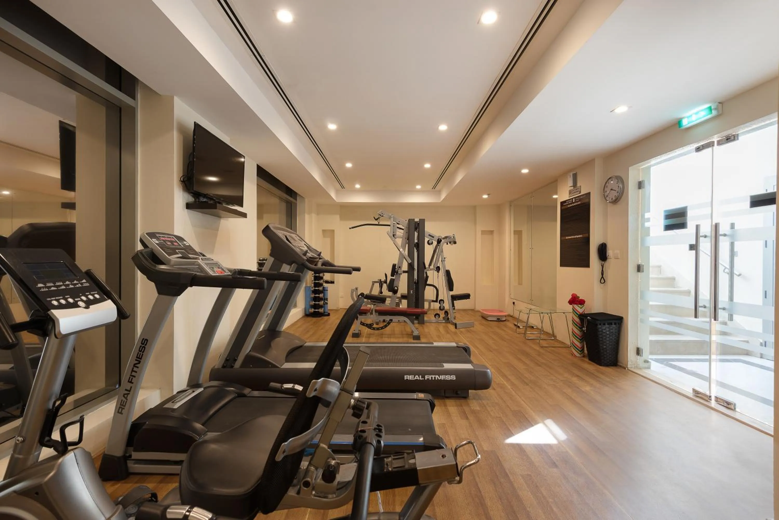 Fitness centre/facilities in Landmark Premier Hotel