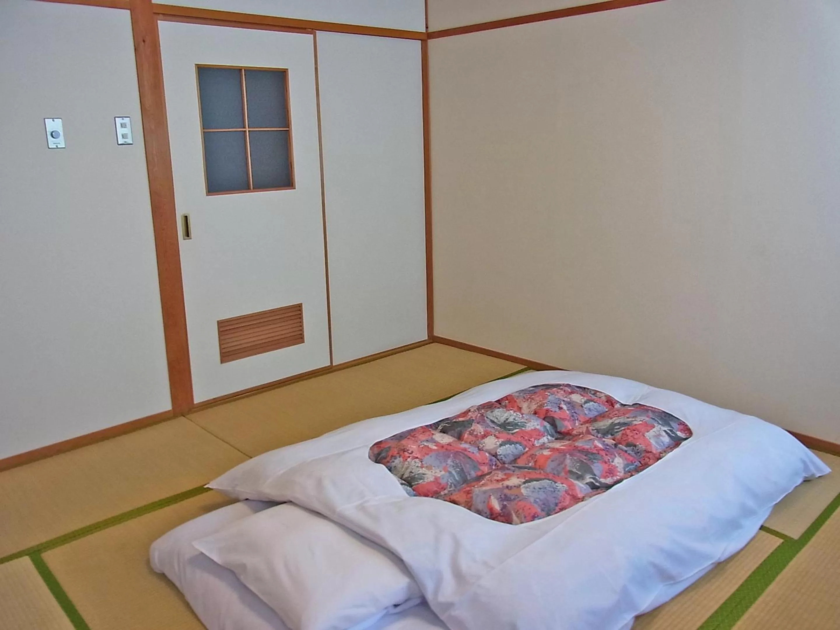 Photo of the whole room, Bed in Hotel Ohta