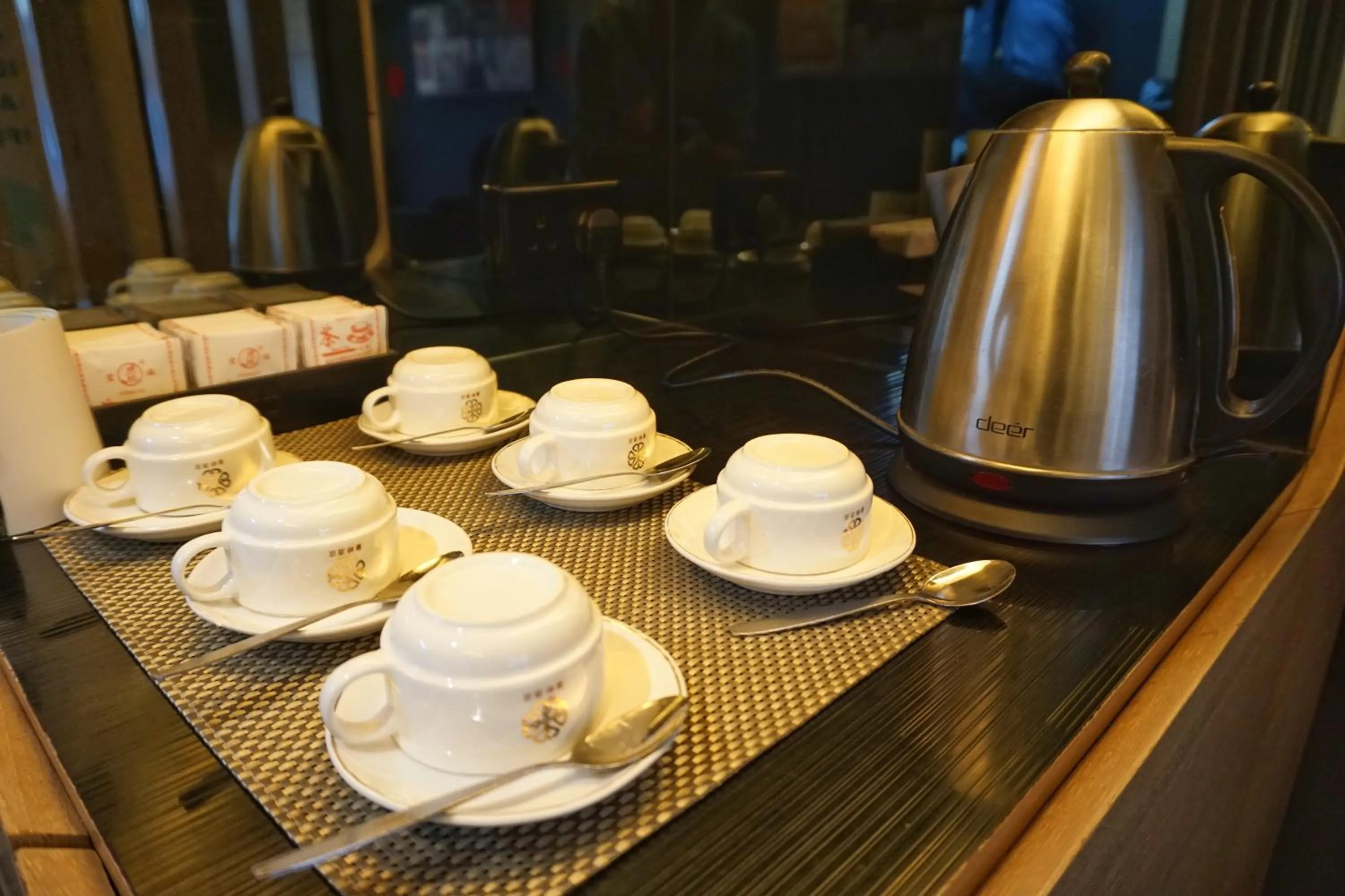 Coffee/Tea Facilities in Metacity MK