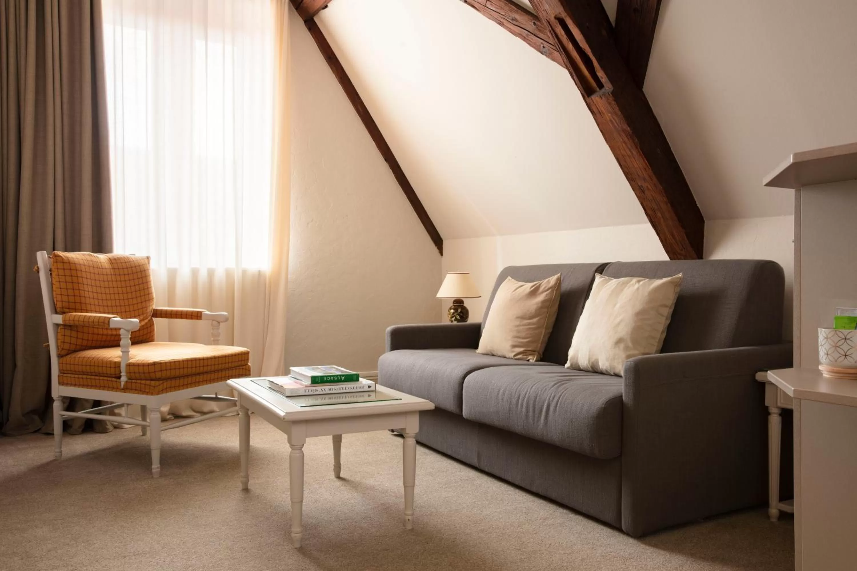 Living room in Relais & Châteaux La Maison Des Têtes
