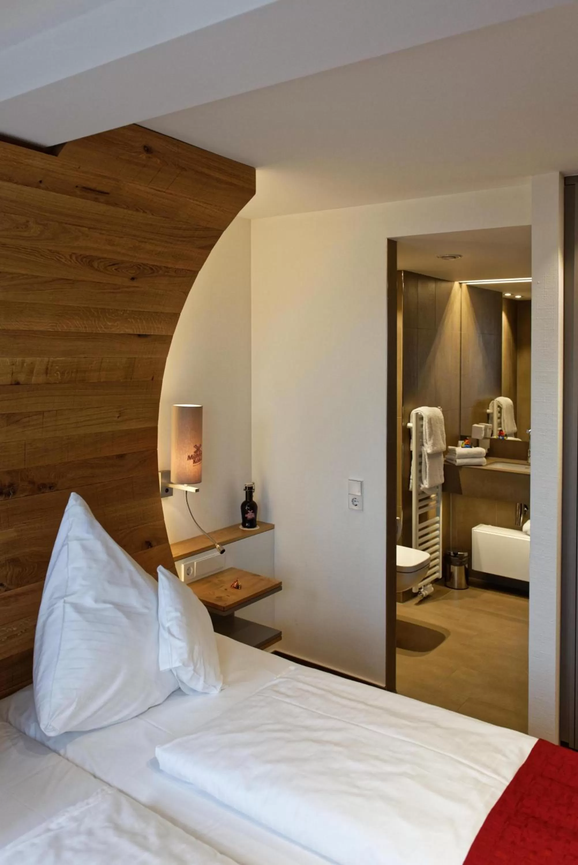 Photo of the whole room, Bed in Hotel zur Malzmühle