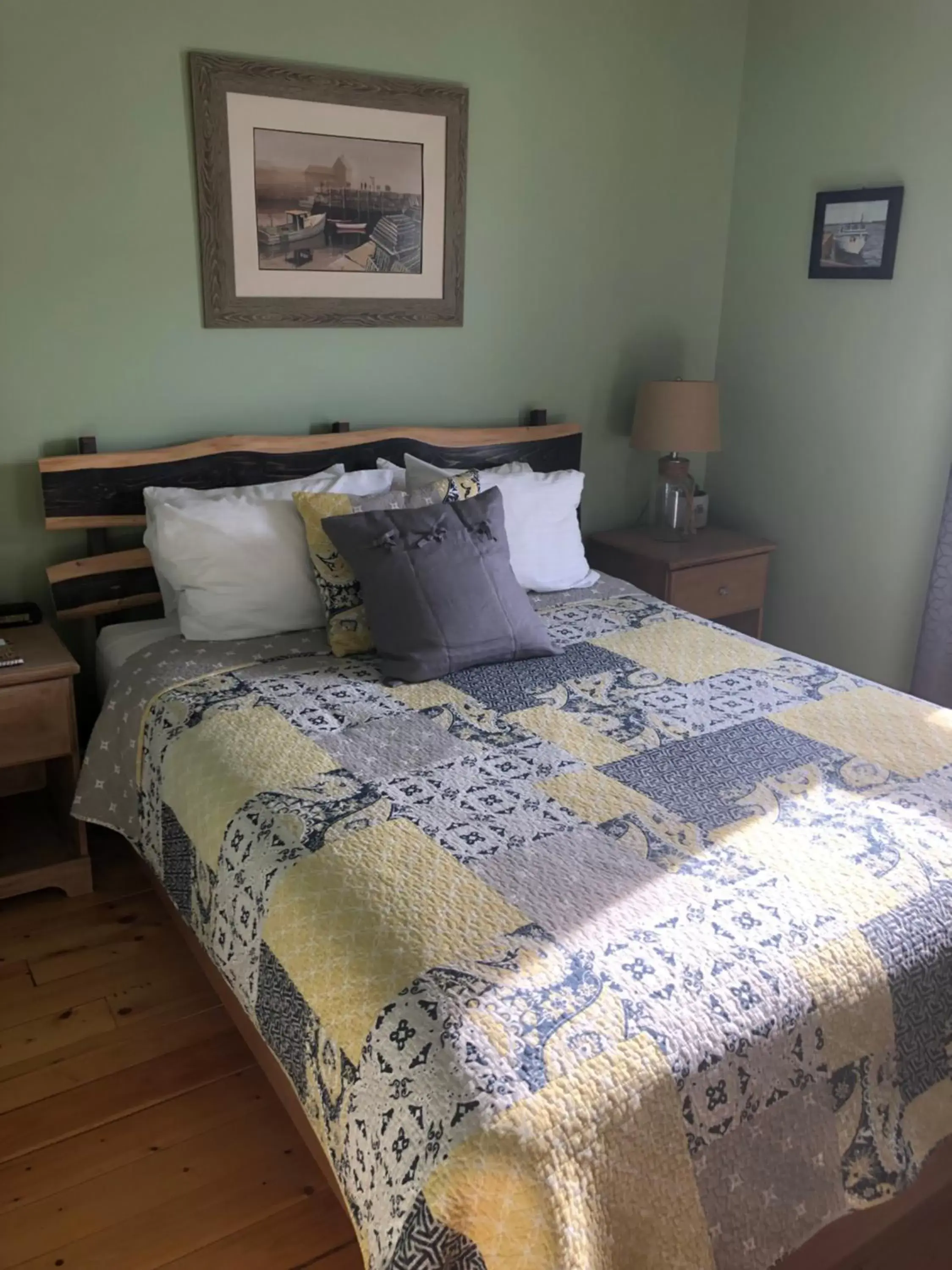 Double Room in Auberge d'Anjou-Cocooning Café Double Room in Auberge d'Anjou-Cocooning Café