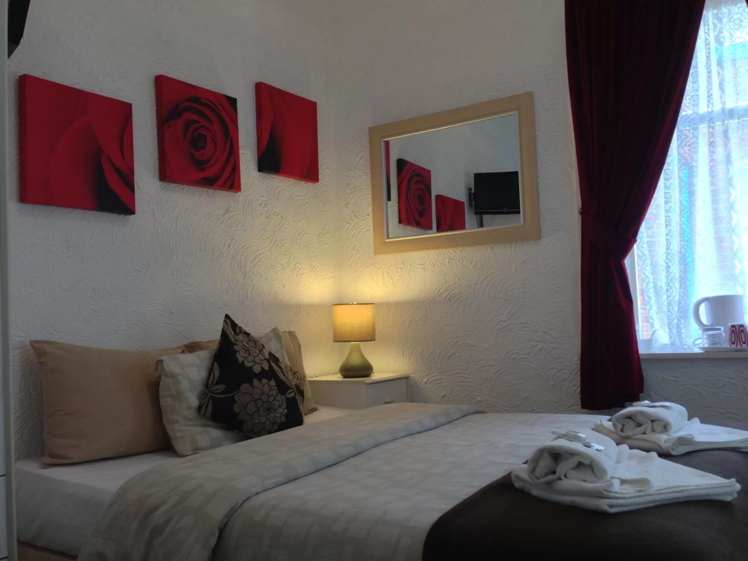 Bed in Wilsons Hotel - Blackpool Tower View