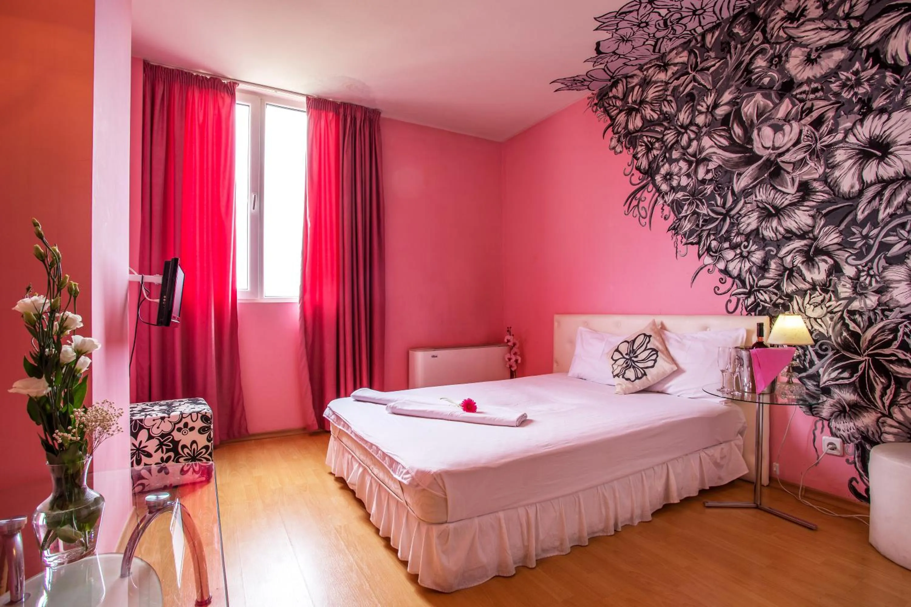 Bed in Art Hotel Simona