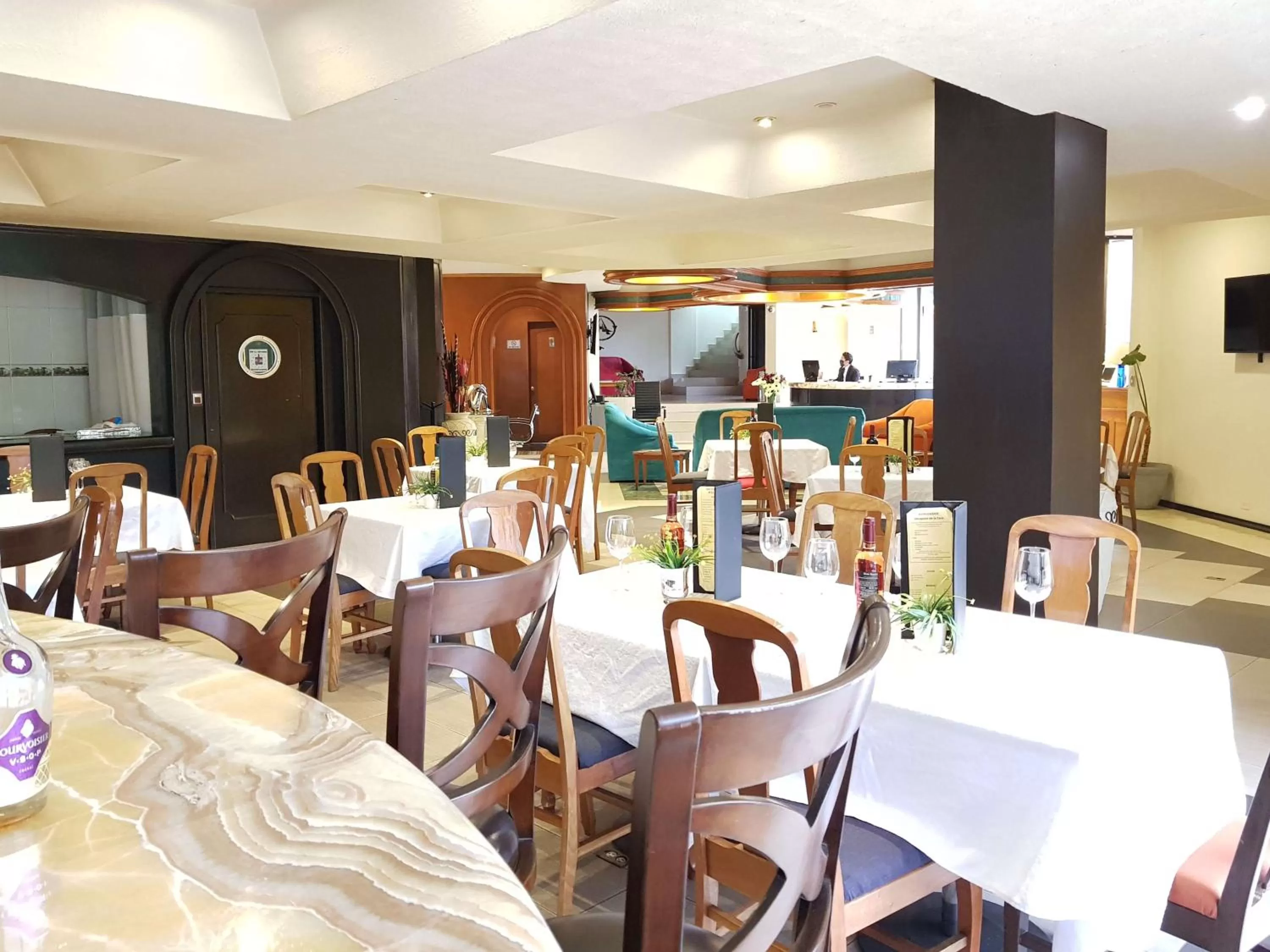 Restaurant/places to eat in Best Western Plus Gran Marques