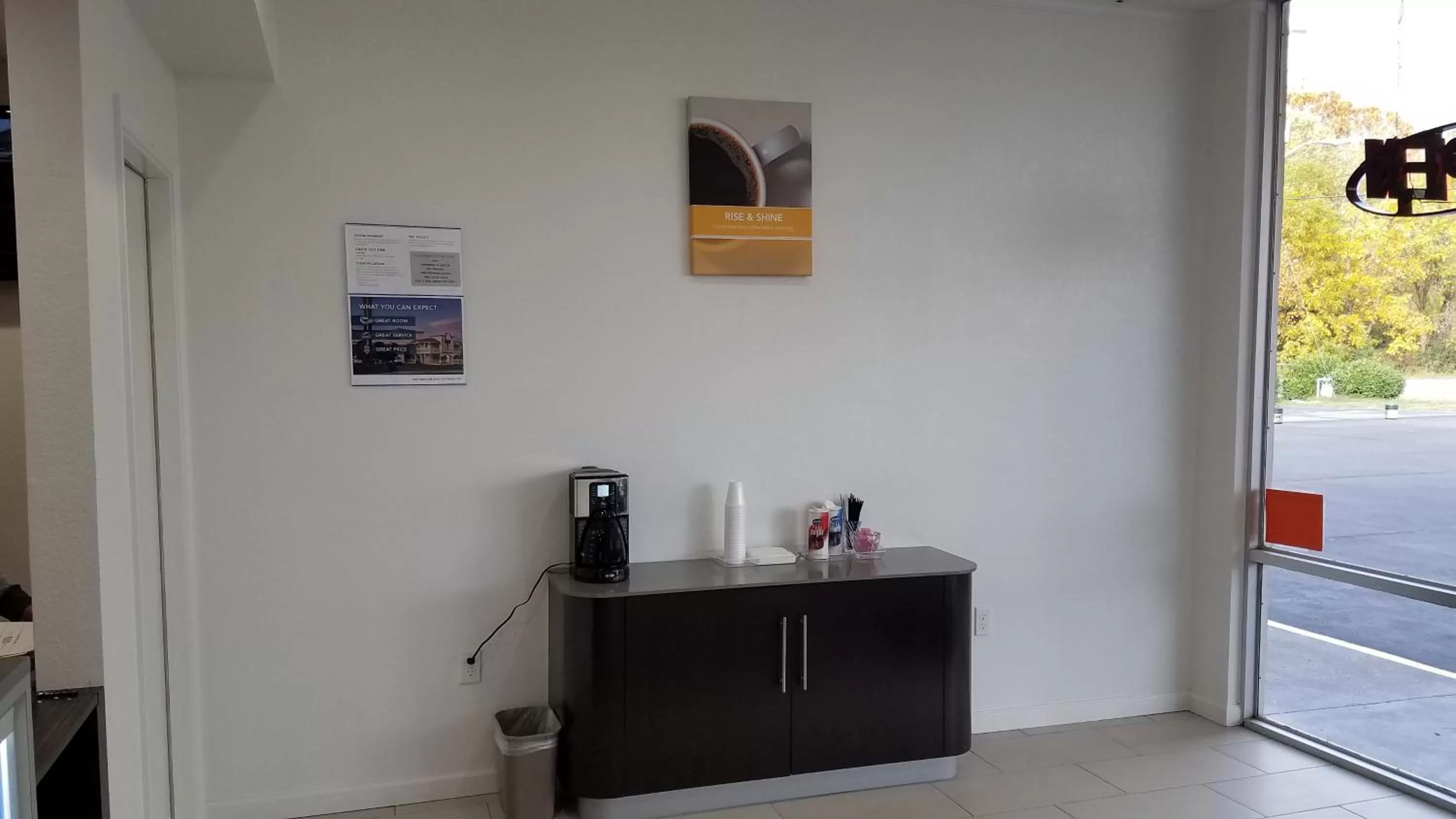 Facade/entrance in Motel 6-Alma, AR