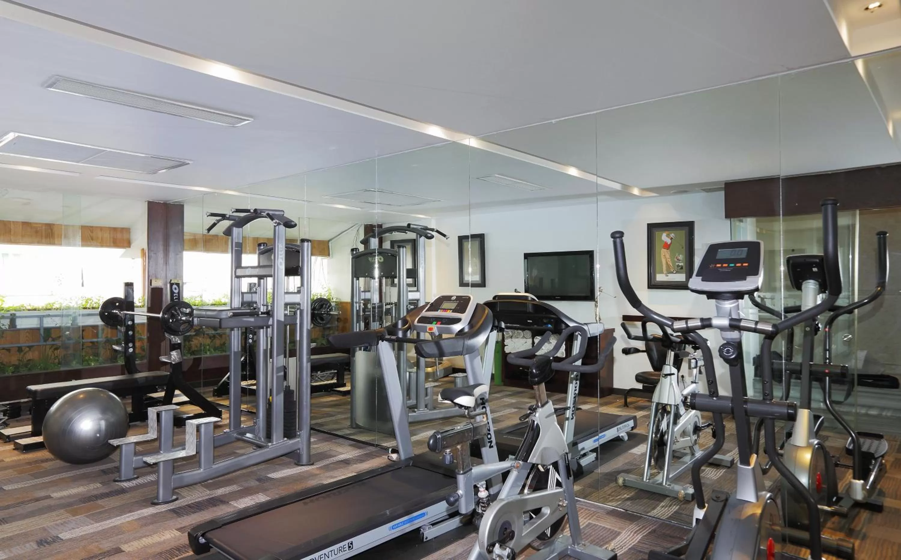 Fitness centre/facilities, Fitness Center/Facilities in A&EM Saigon Hotel
