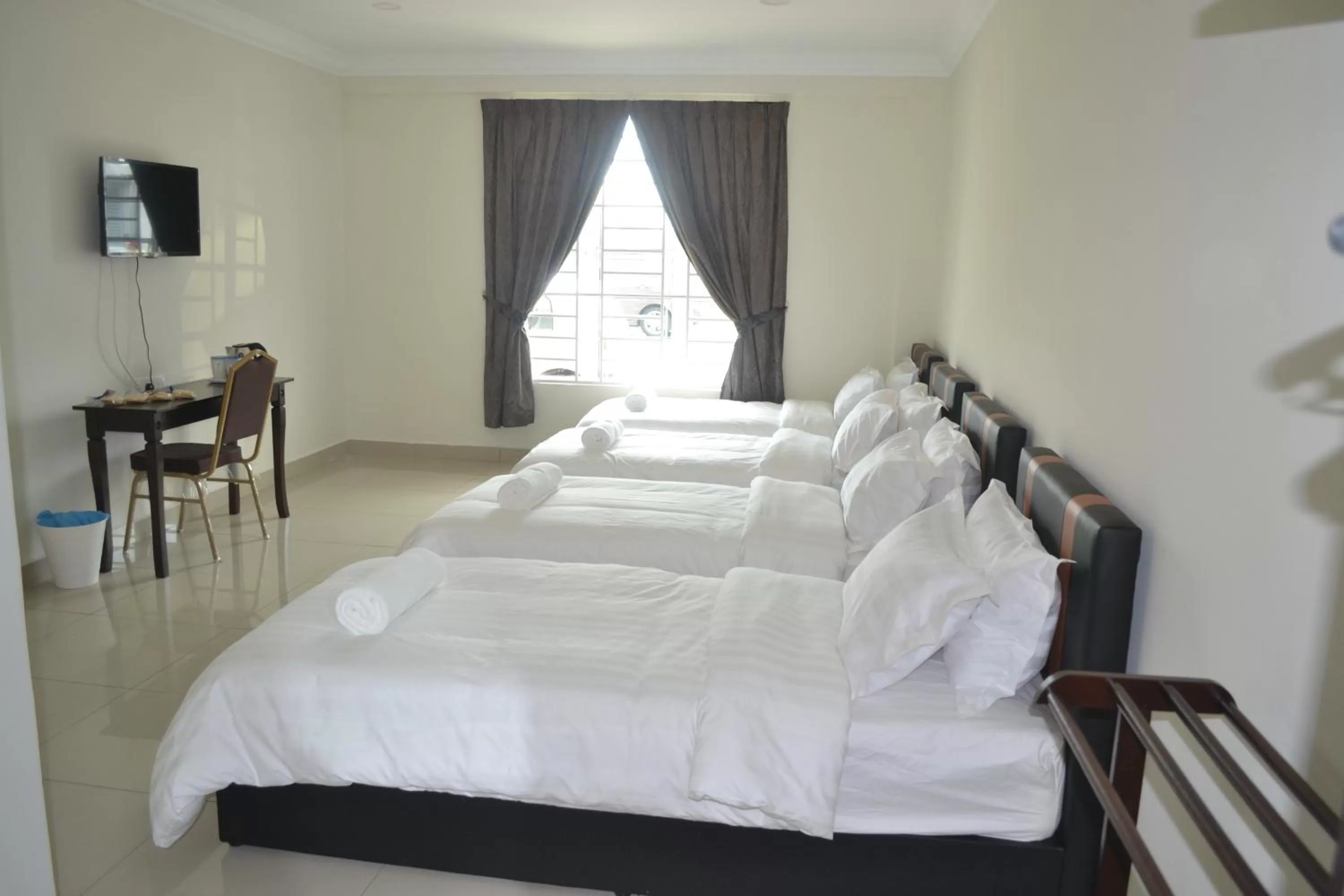 Bed in Hotel Mutiara KGMMB, Melaka