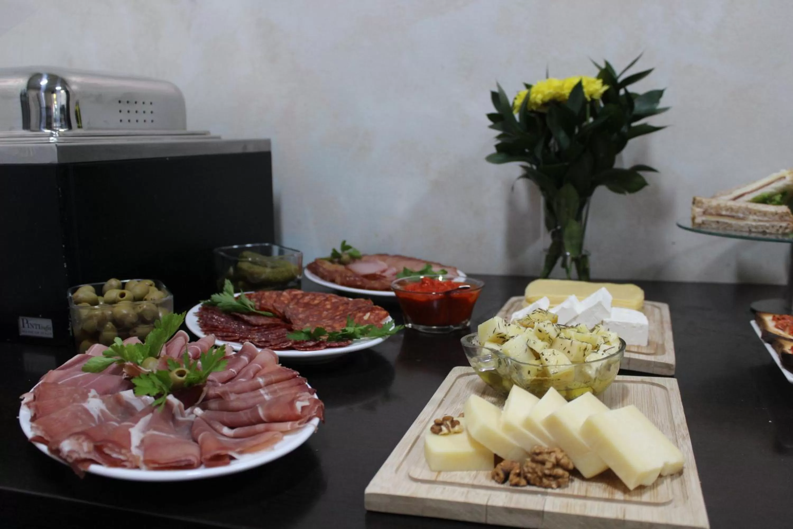 Breakfast in Hotel Alexandar Lux