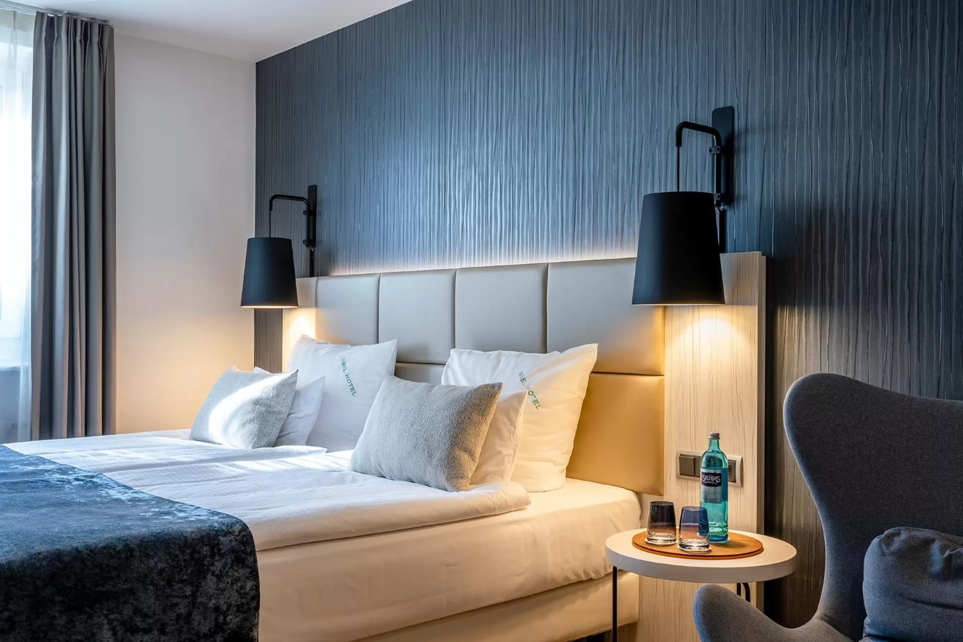 Bedroom, Bed in Insel Hotel Bonn - Superior