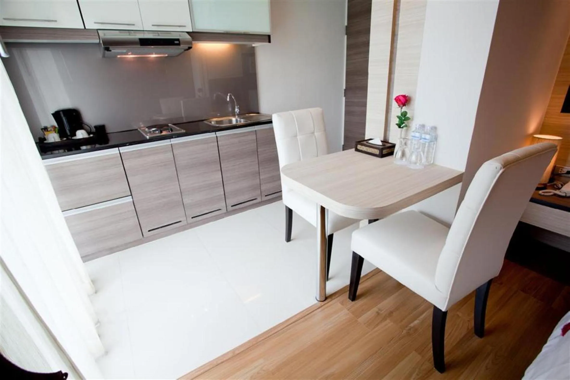 Kitchen or kitchenette, Kitchen/Kitchenette in Icheck Inn Residences Sukhumvit 20