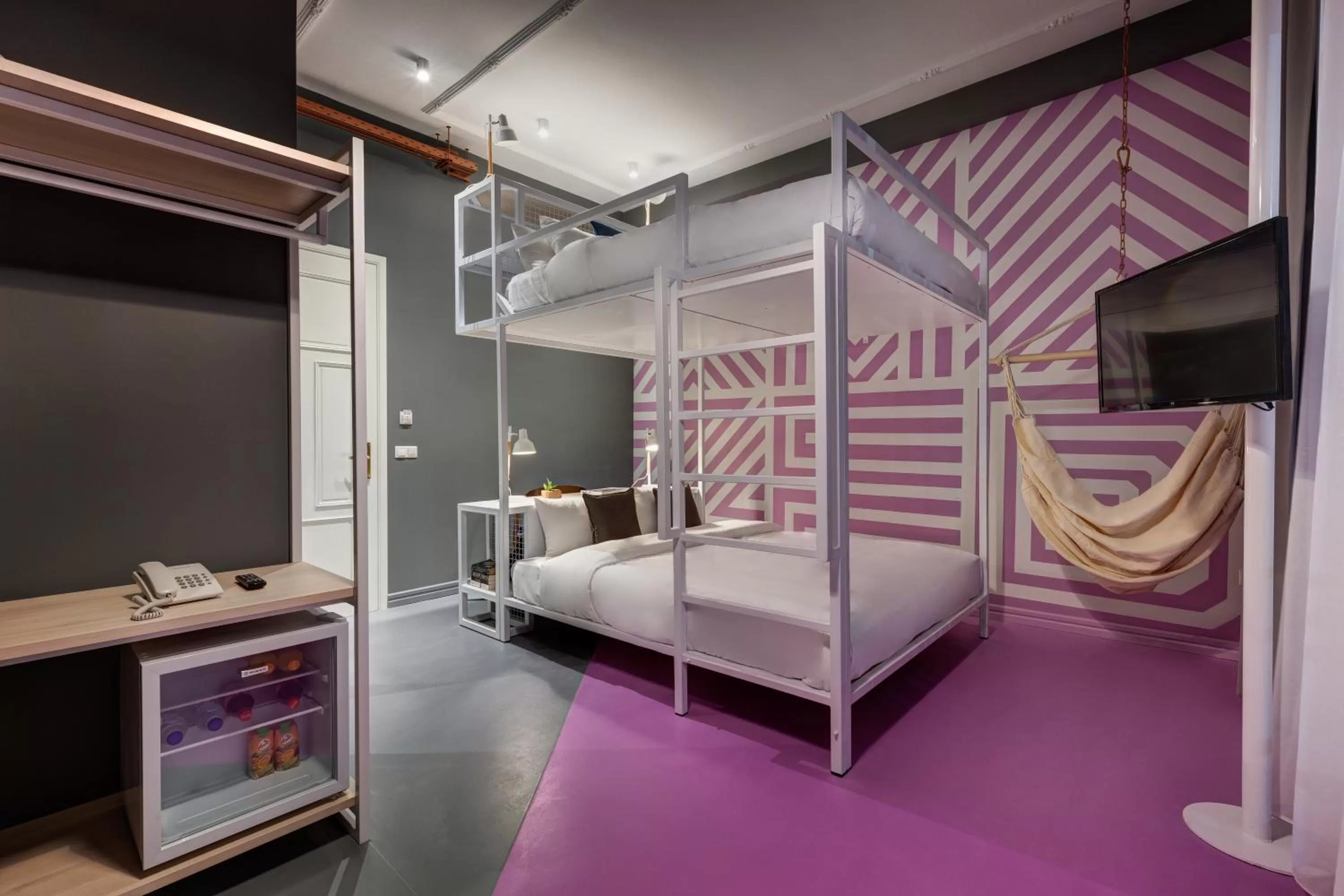 Photo of the whole room, Bed in Colors Urban Hotel Thessaloniki