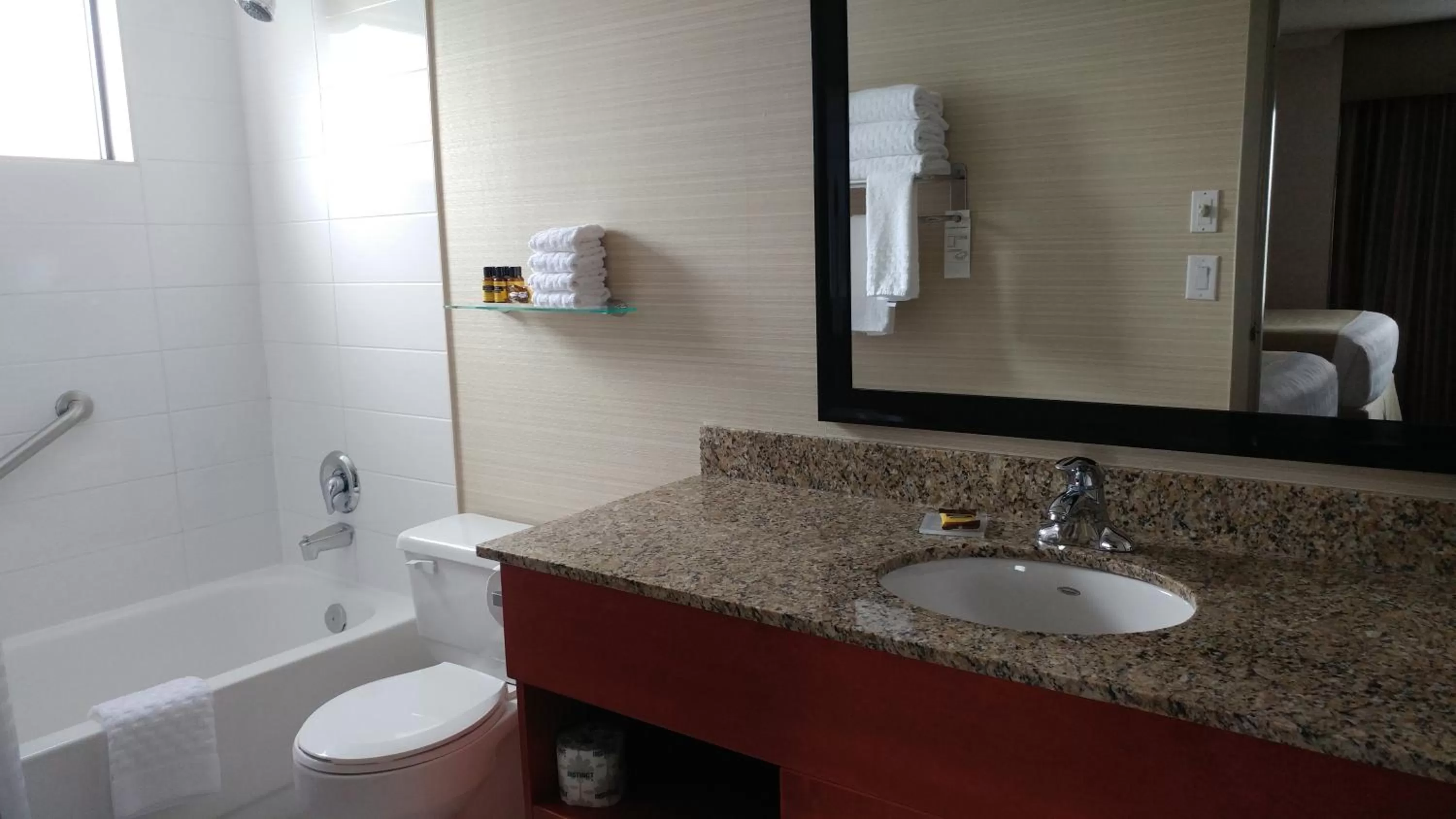 Shower in Best Western Plus Rose City Suites