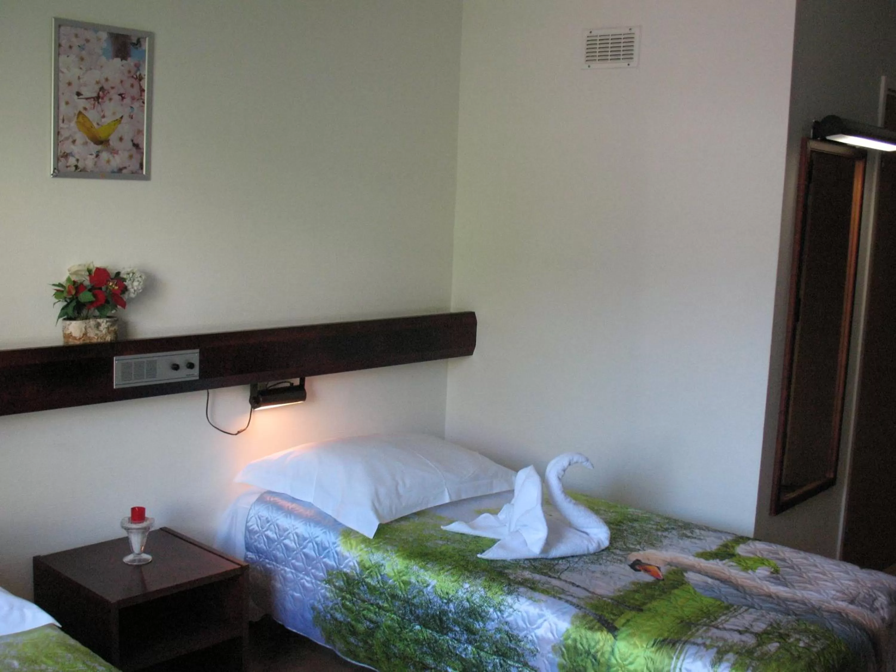 Bed in Hotel Kemijärvi