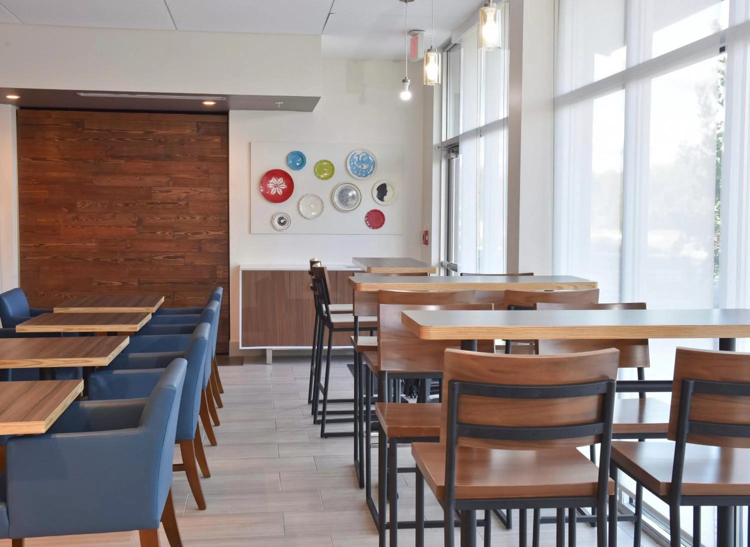 Breakfast in Holiday Inn Express & Suites - Orlando - Southeast by IHG