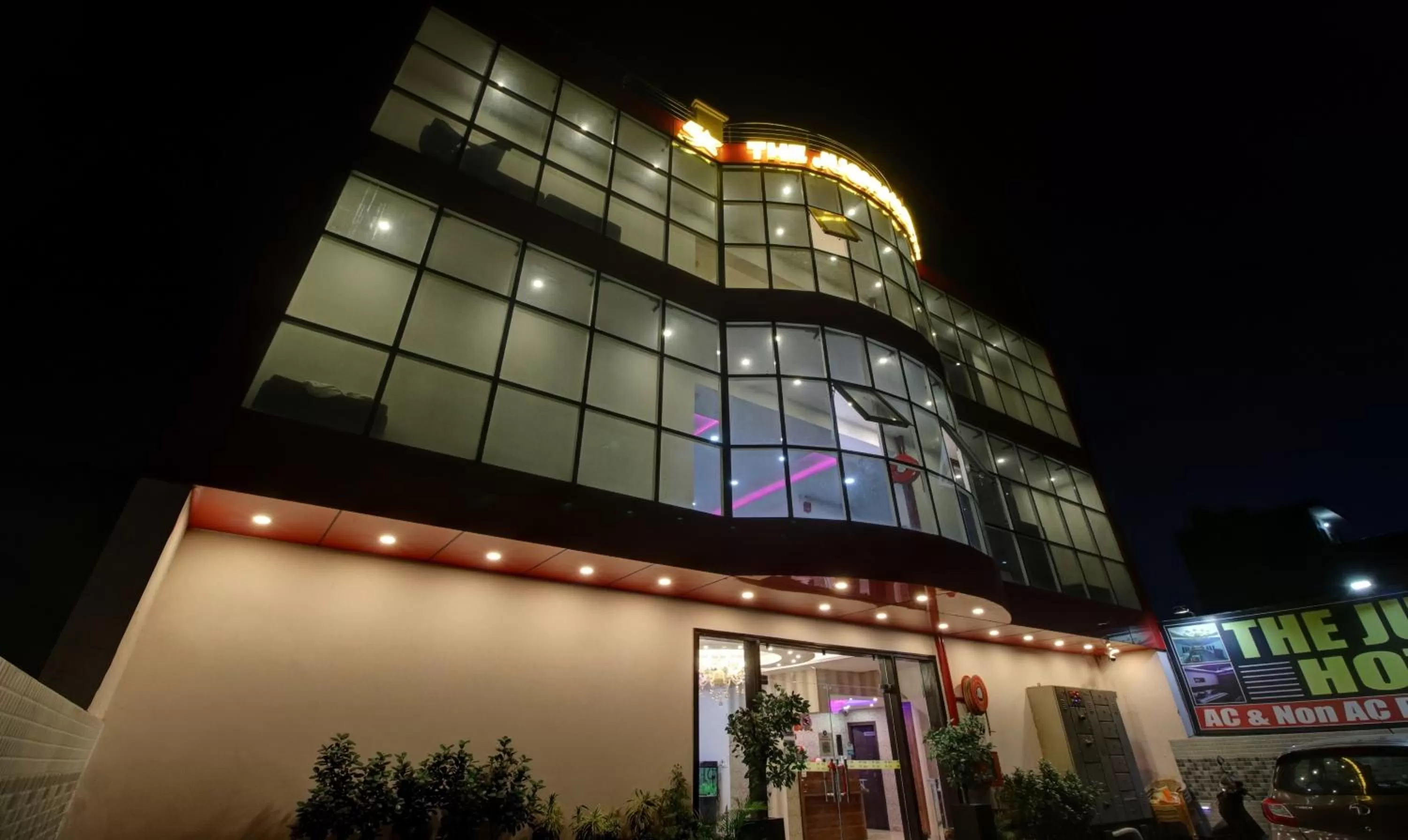 Property Building in Treebo Trend Jugnu