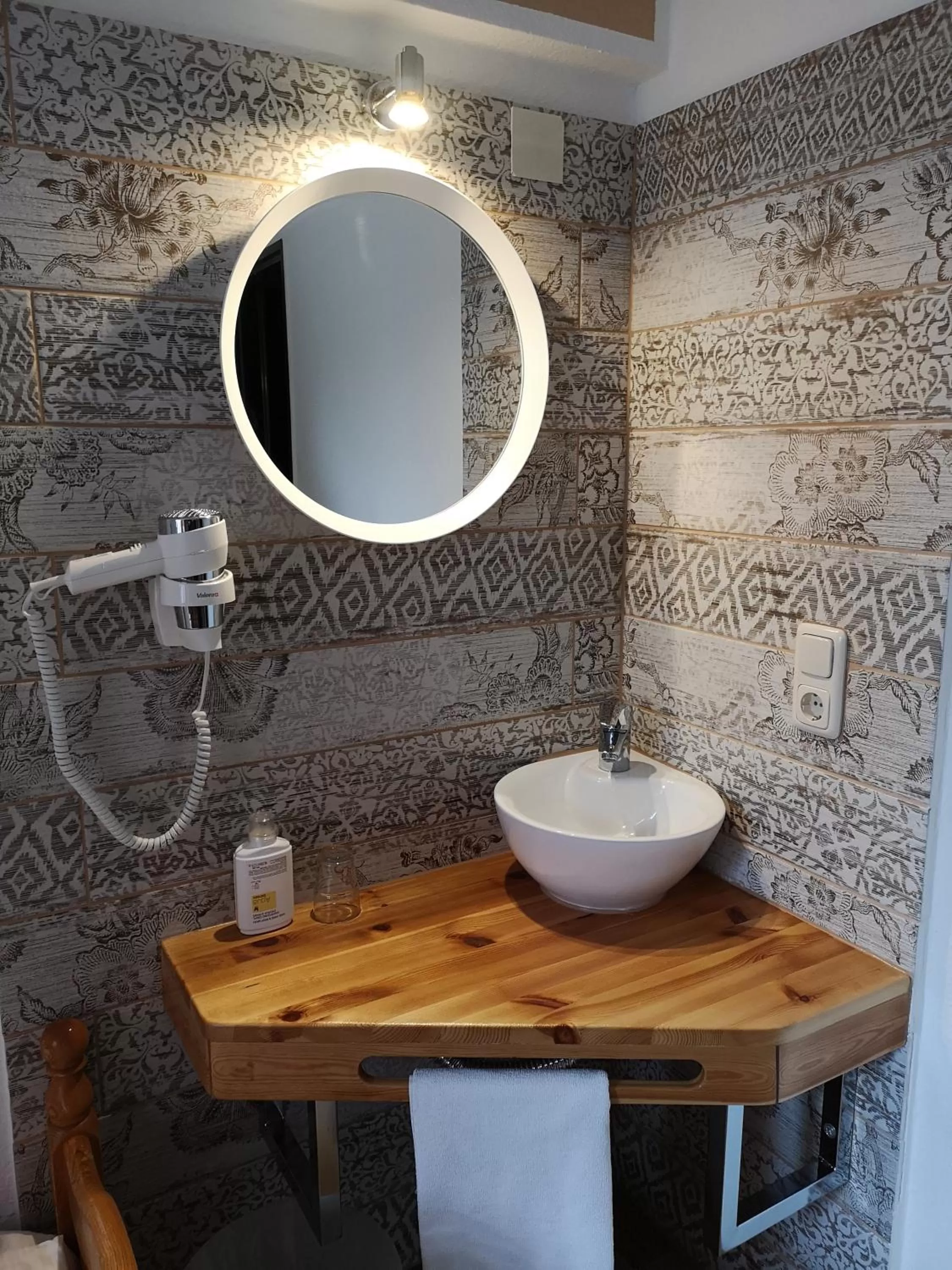 Photo of the whole room in Hotel Rothenburger Hof