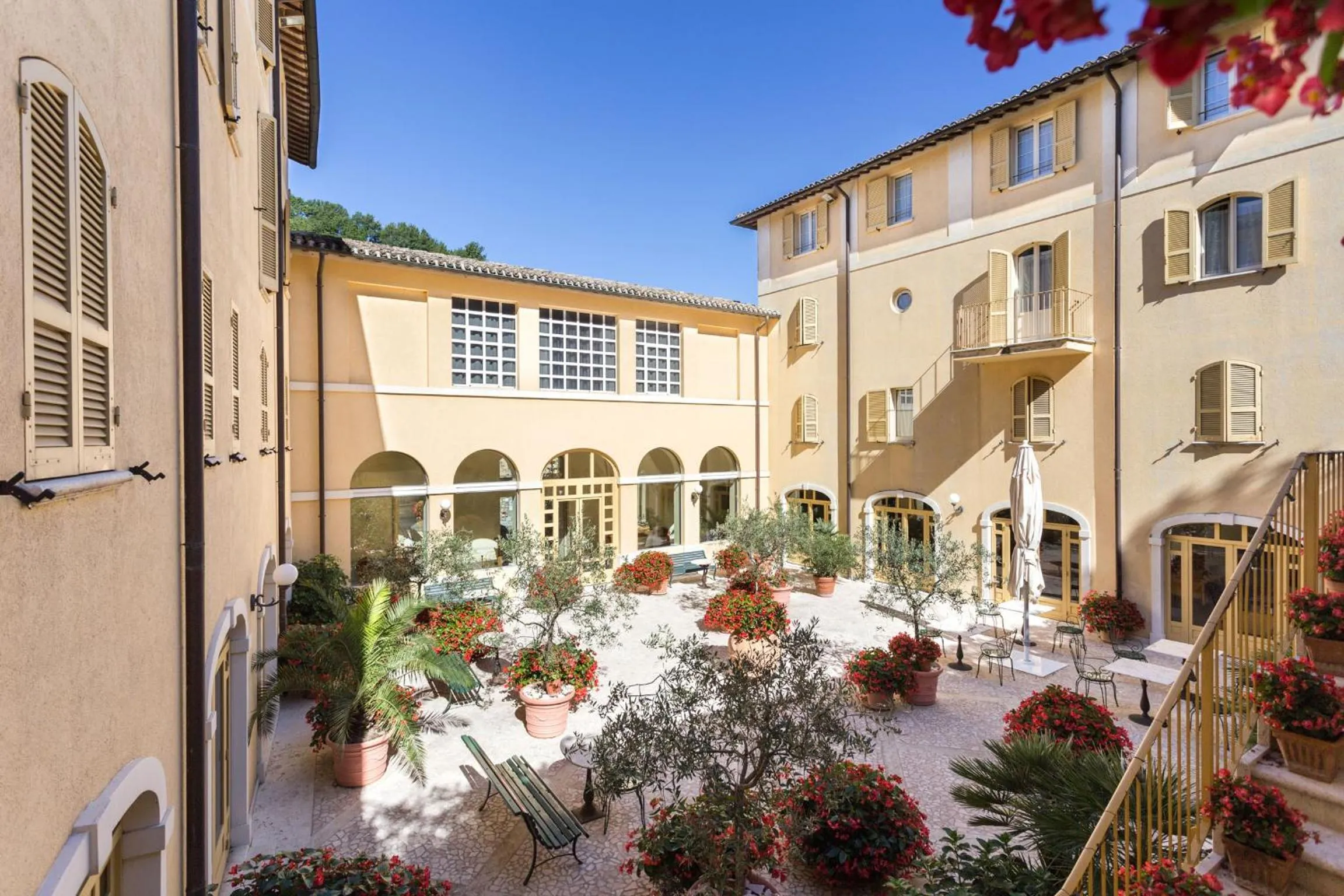 Property building in Hotel San Luca