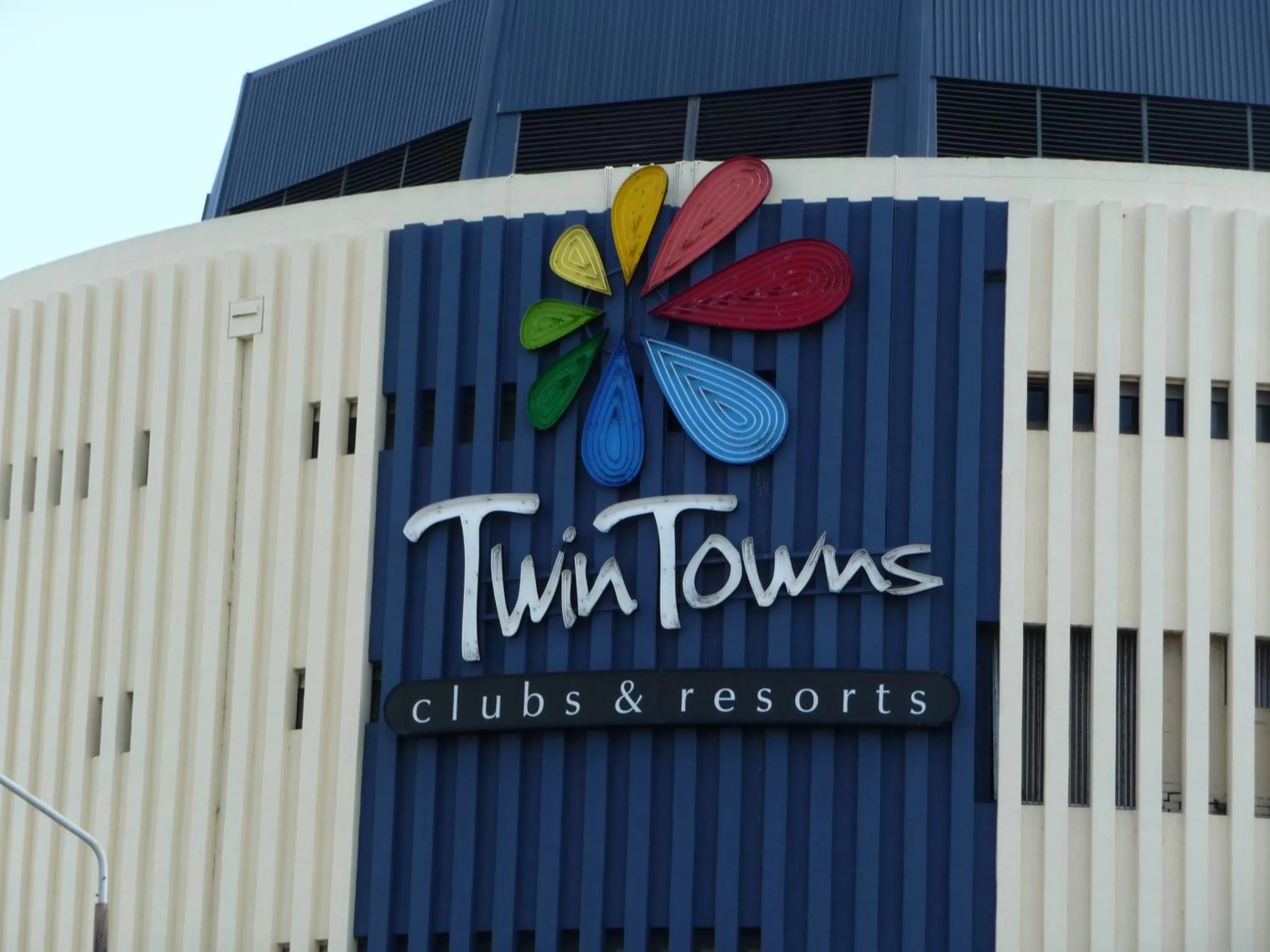 Restaurant/places to eat in Blue Pelican Motel