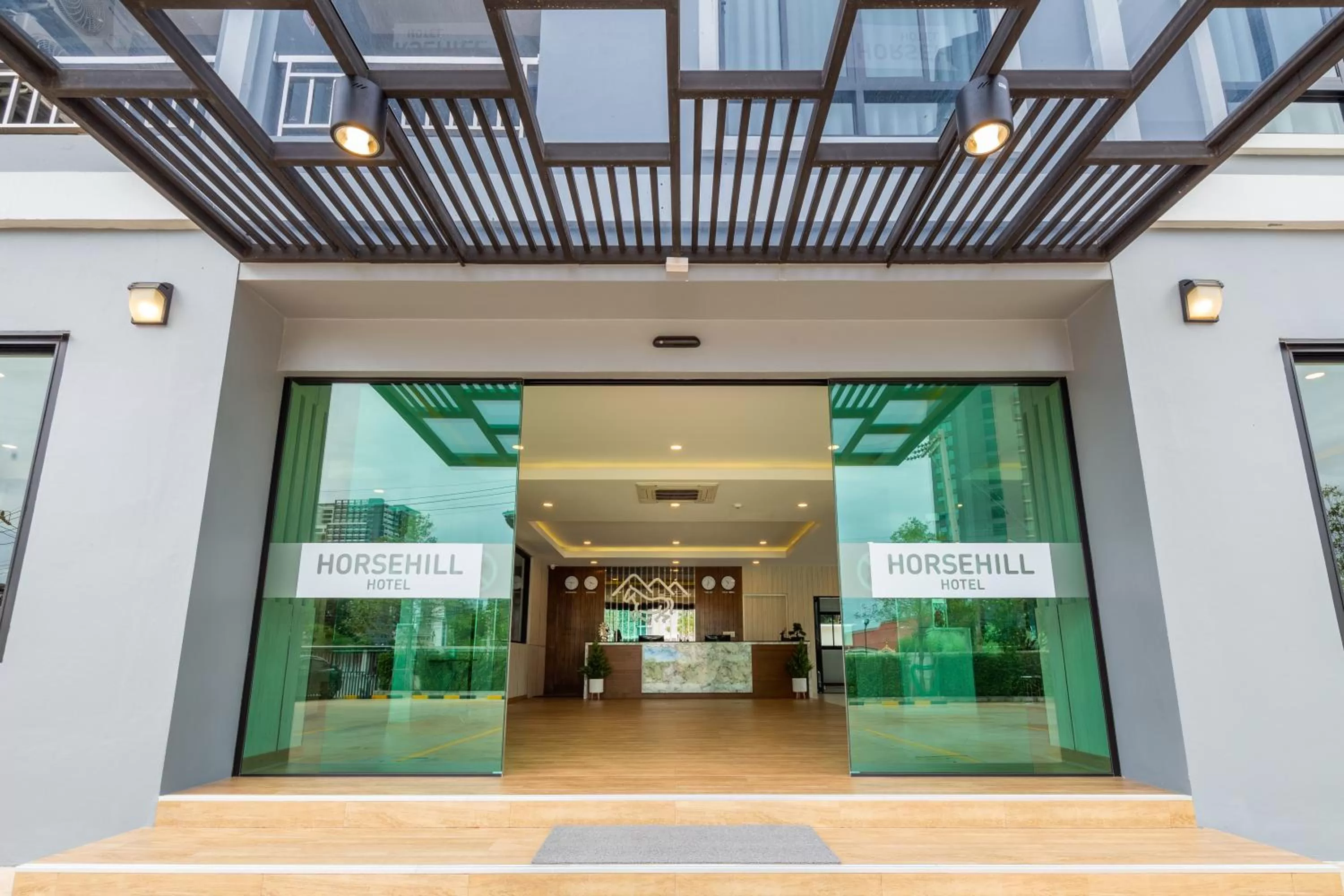 Facade/entrance in Horsehill Hotel Sriracha
