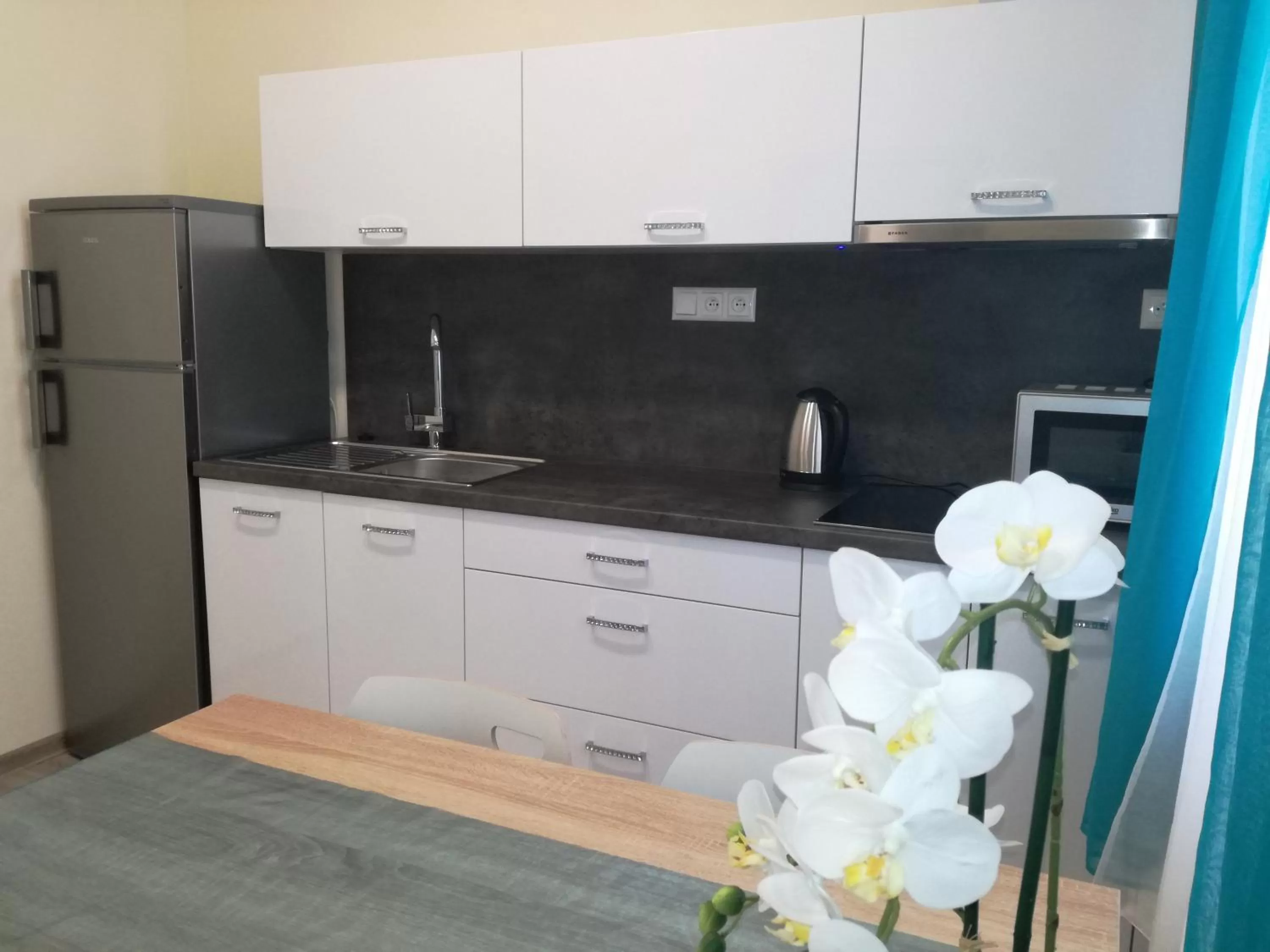 Kitchen or kitchenette, Kitchen/Kitchenette in garni Hotel S.O.G.* * *