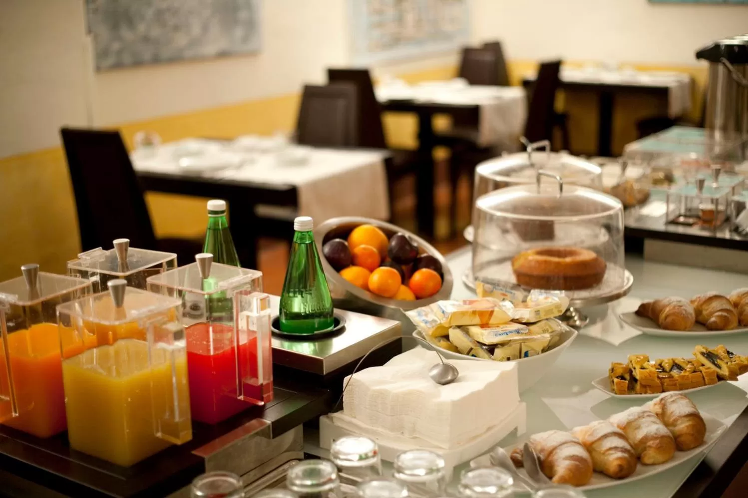 Breakfast in Hotel Charleston